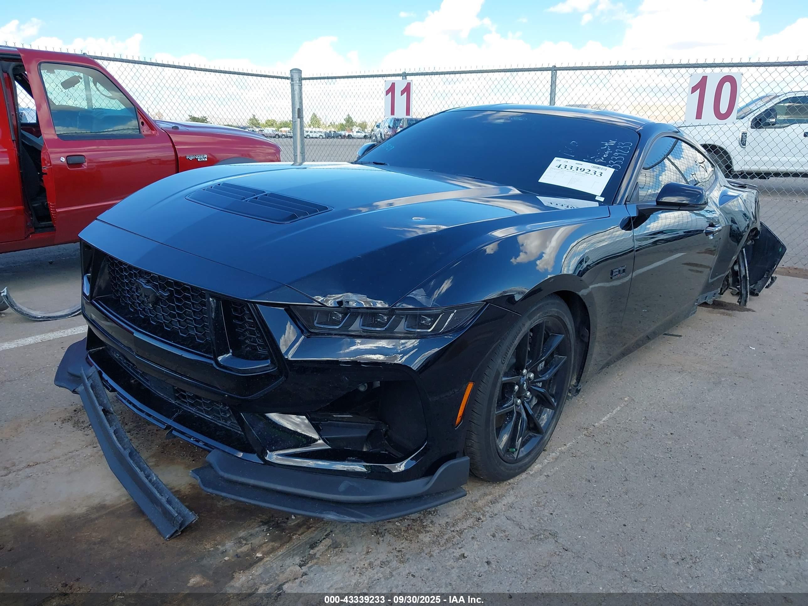 FORD MUSTANG image 2