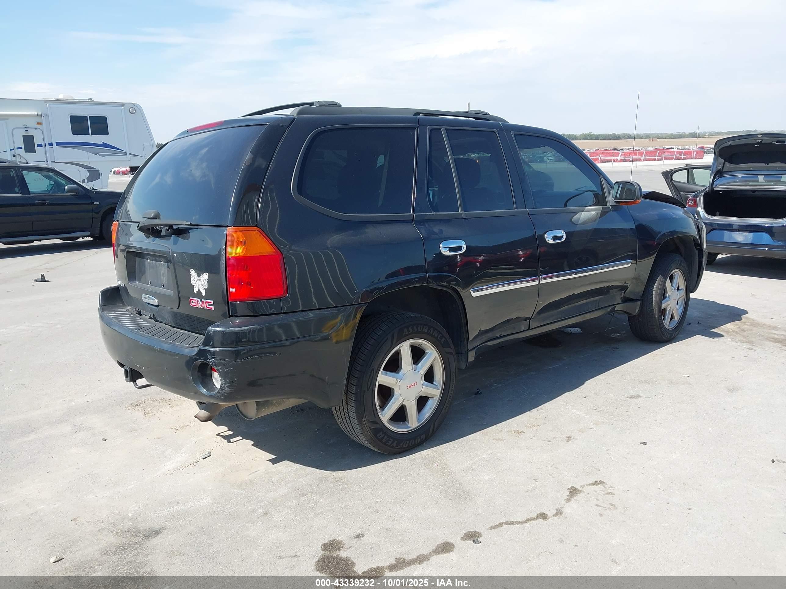 GMC ENVOY image 4