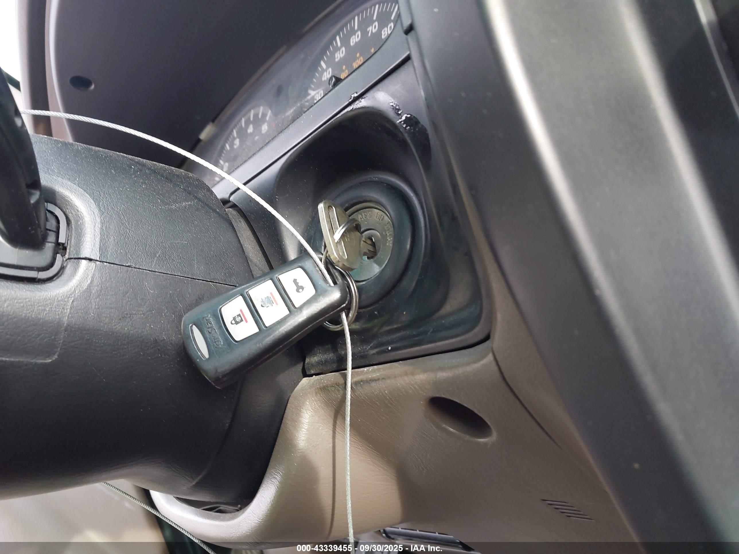 TOYOTA 4RUNNER image 11