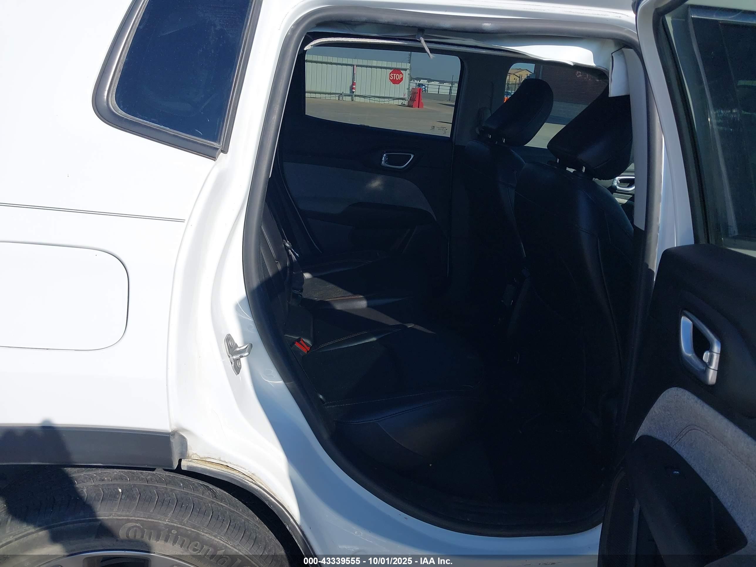 JEEP COMPASS image 8