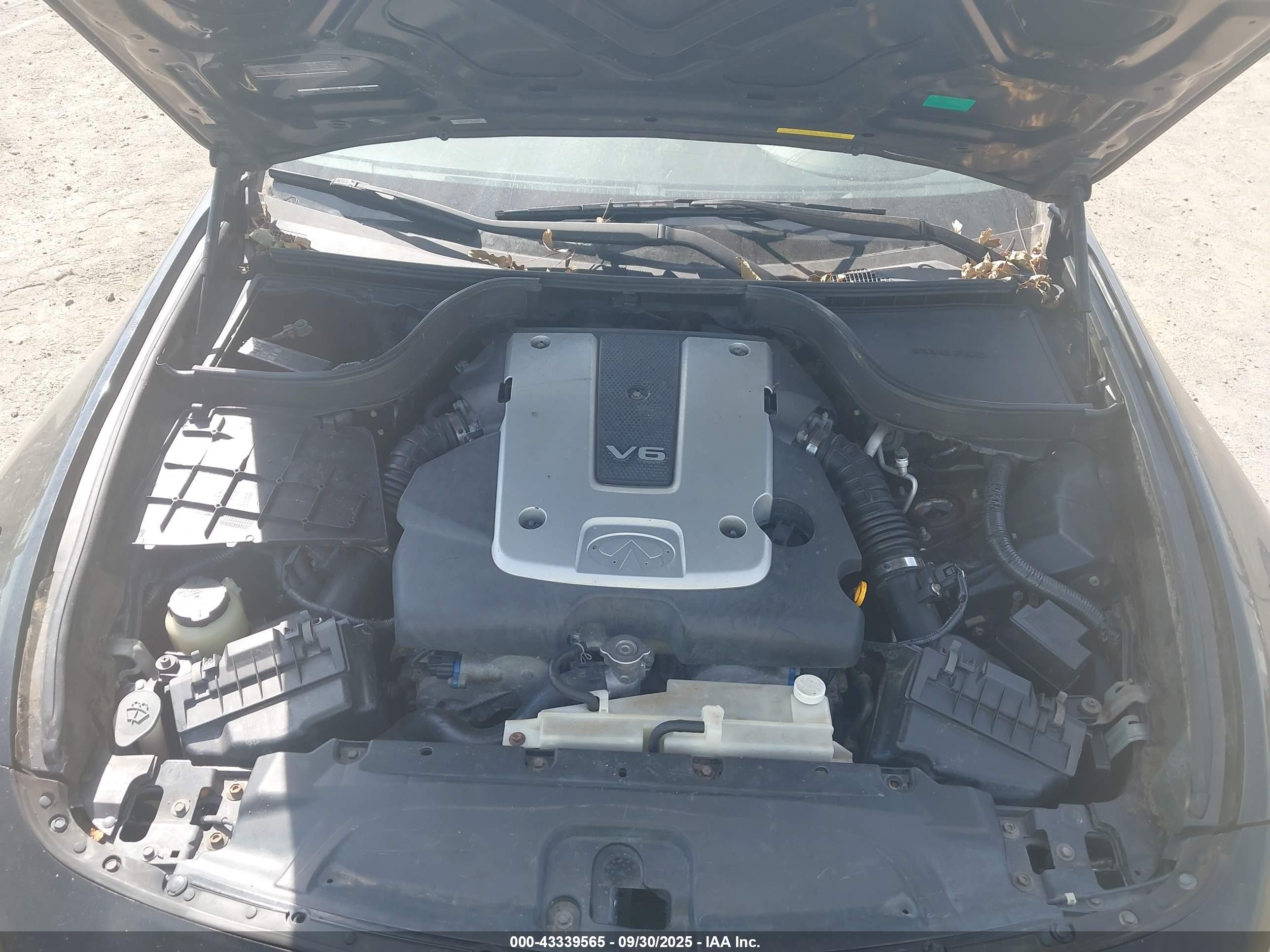 INFINITI G25X image 10