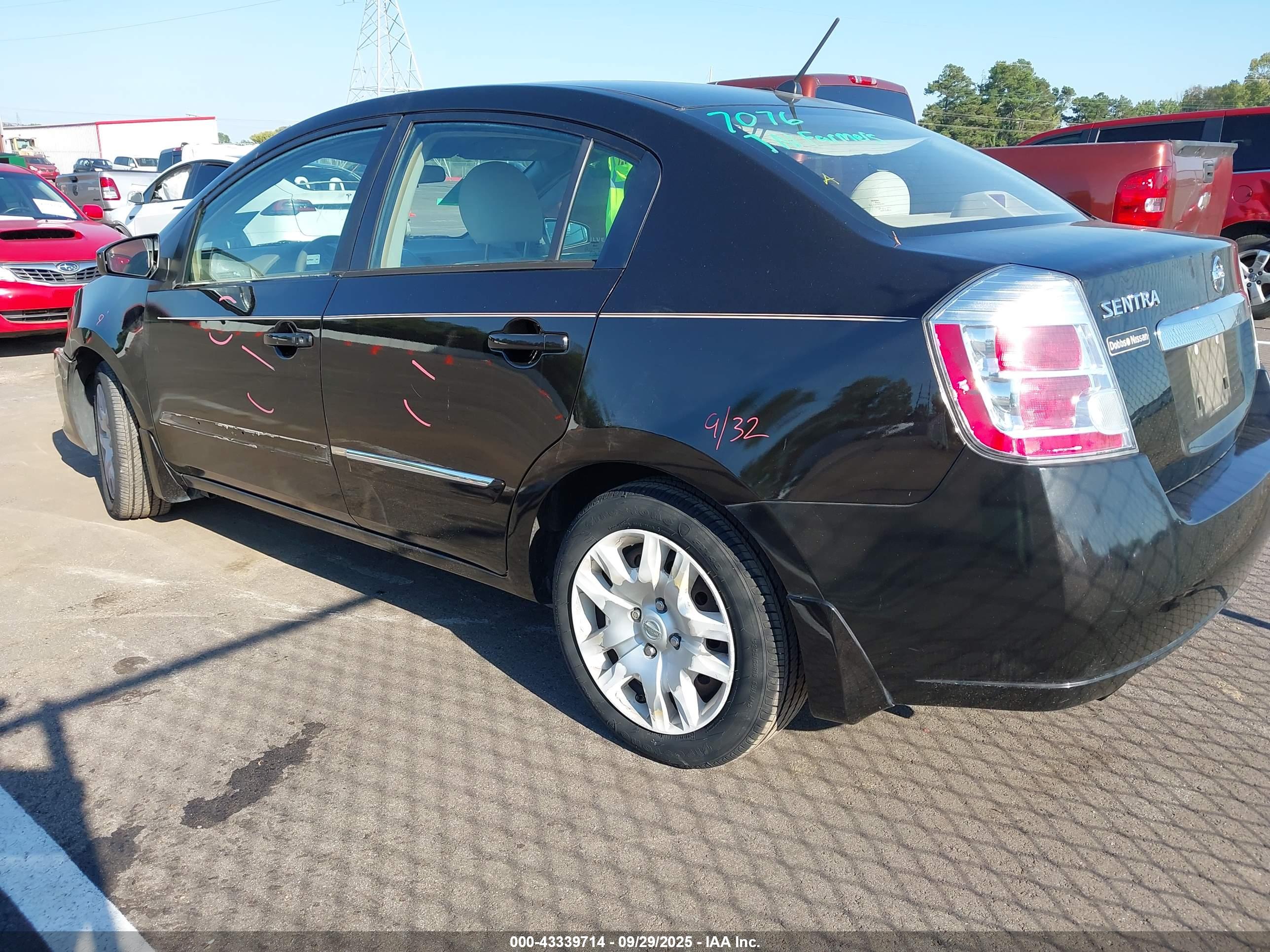 NISSAN SENTRA image 3