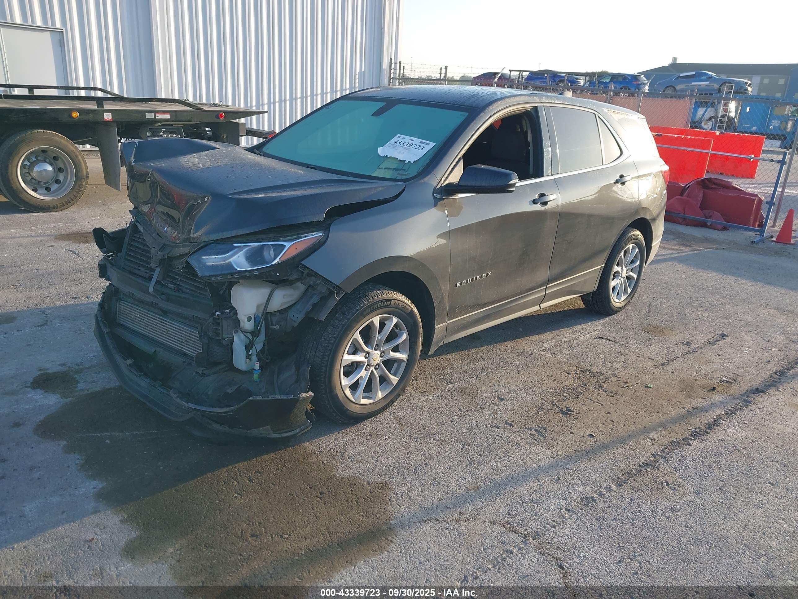 CHEVROLET EQUINOX image 2