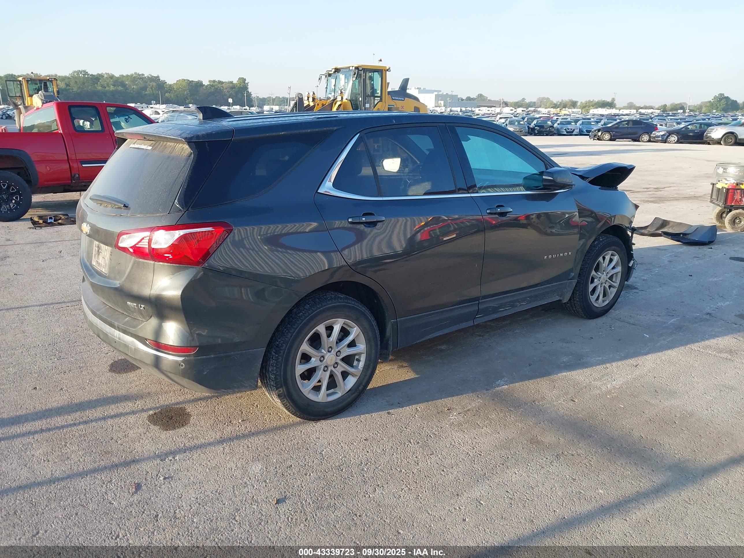 CHEVROLET EQUINOX image 4