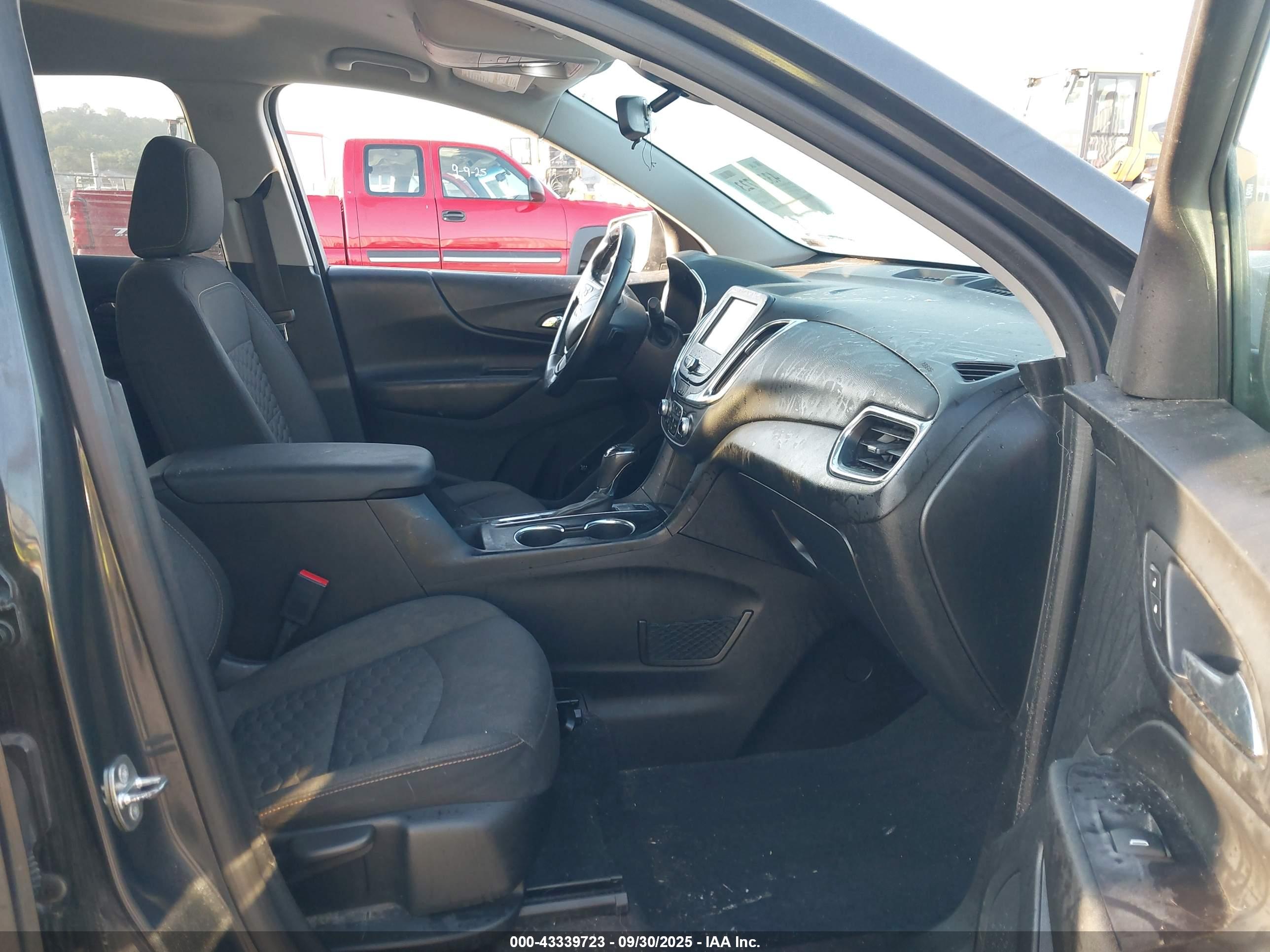 CHEVROLET EQUINOX image 5
