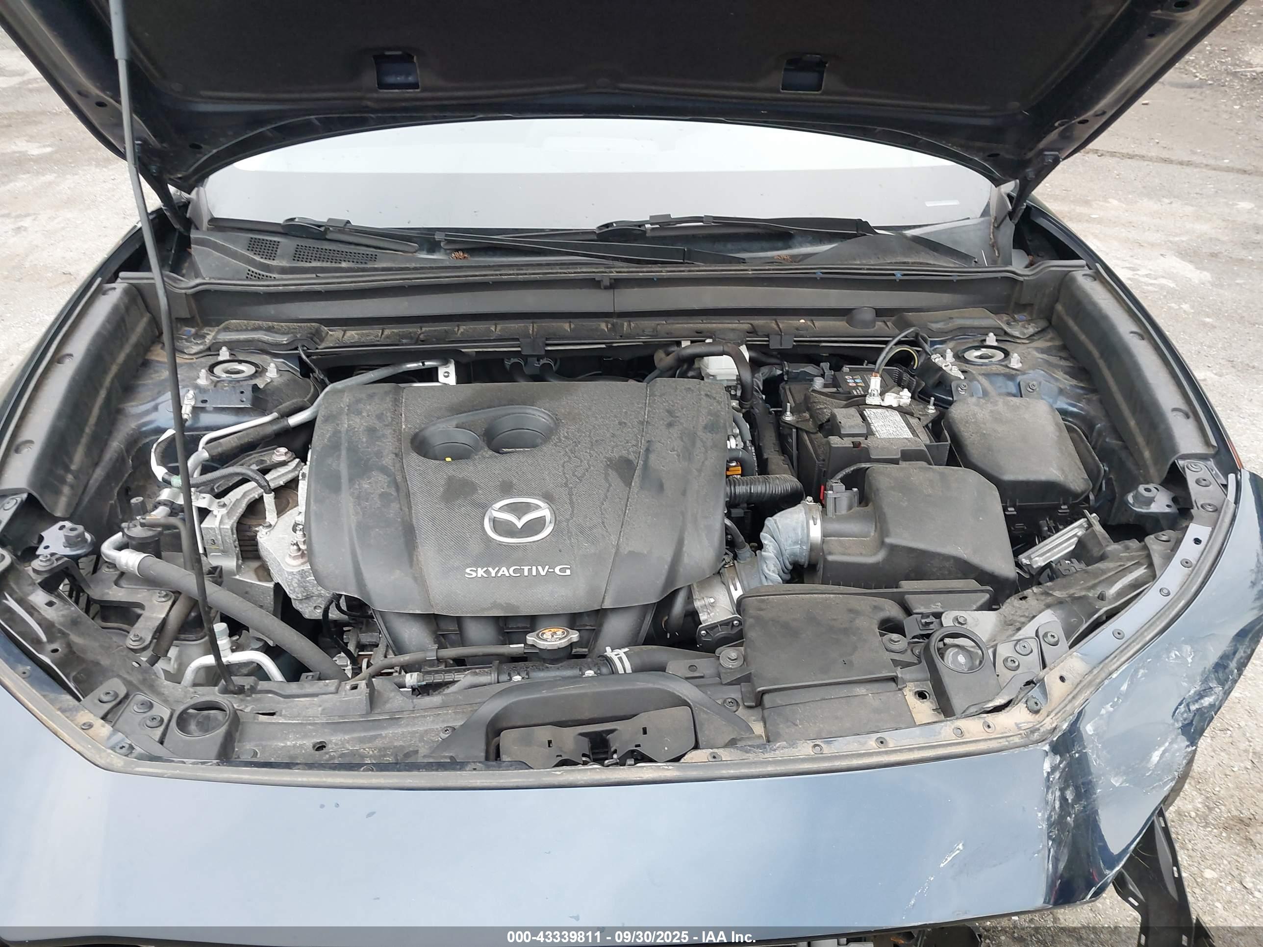 MAZDA CX-30 image 10