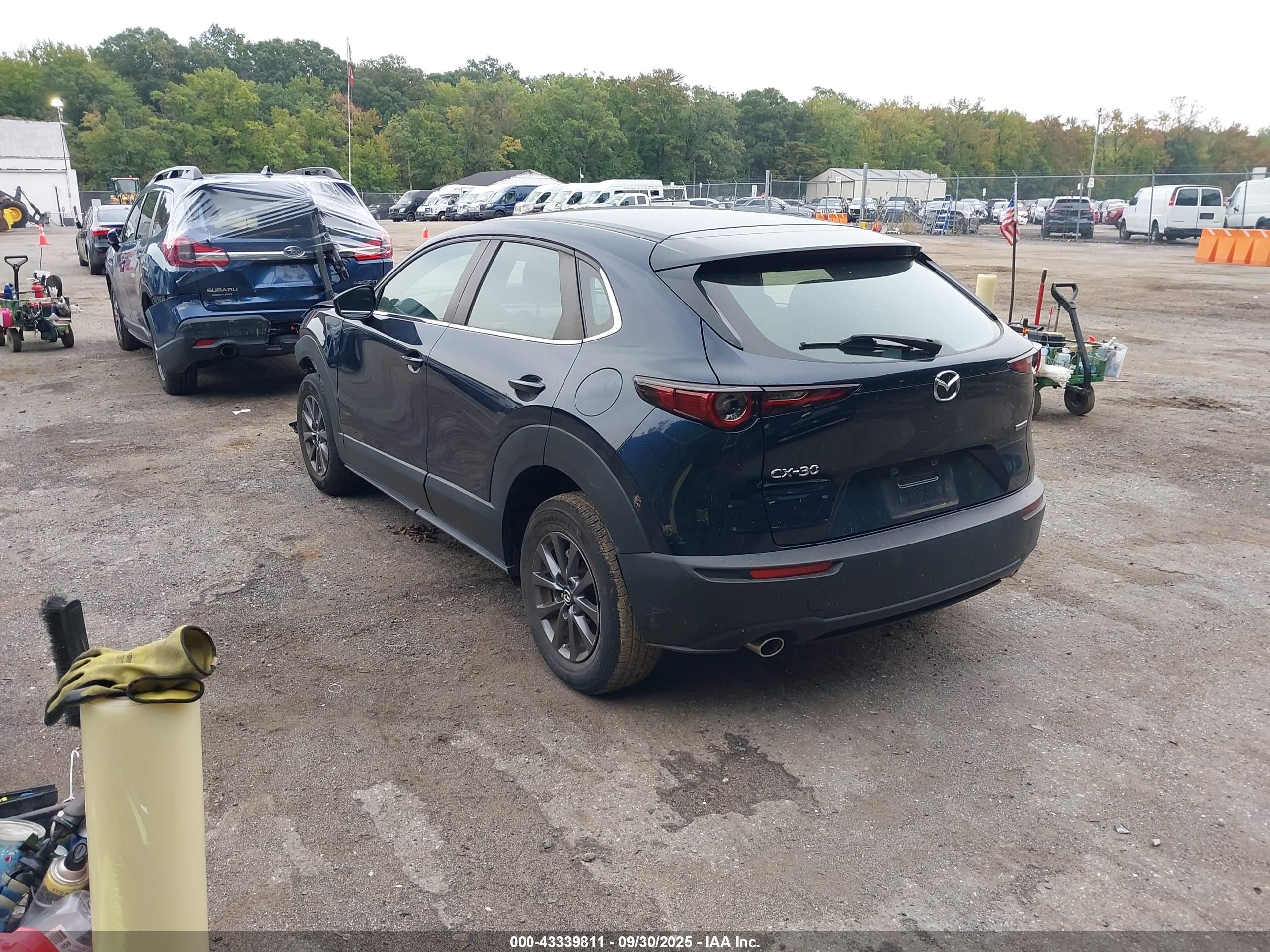 MAZDA CX-30 image 3