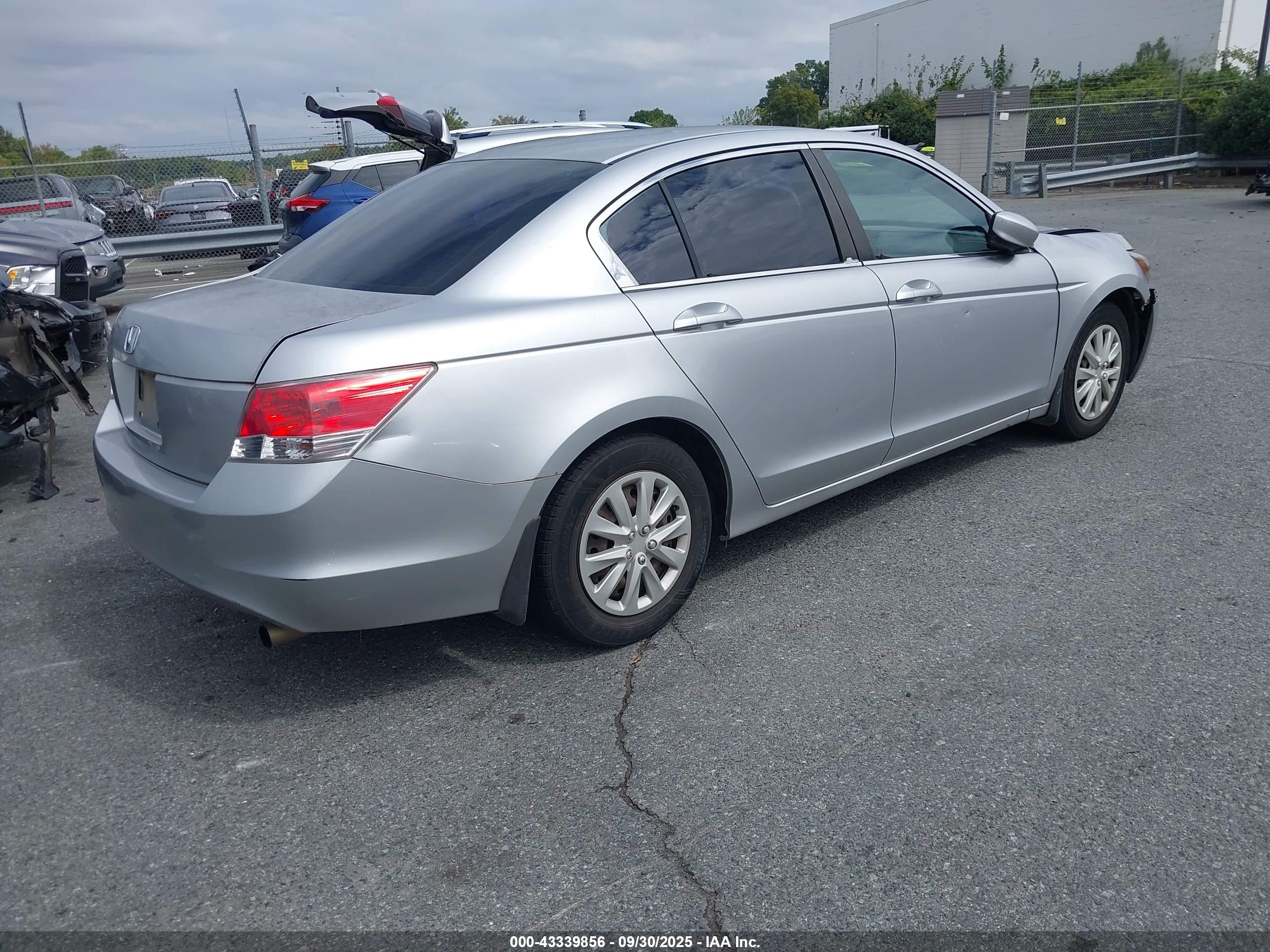 HONDA ACCORD image 4