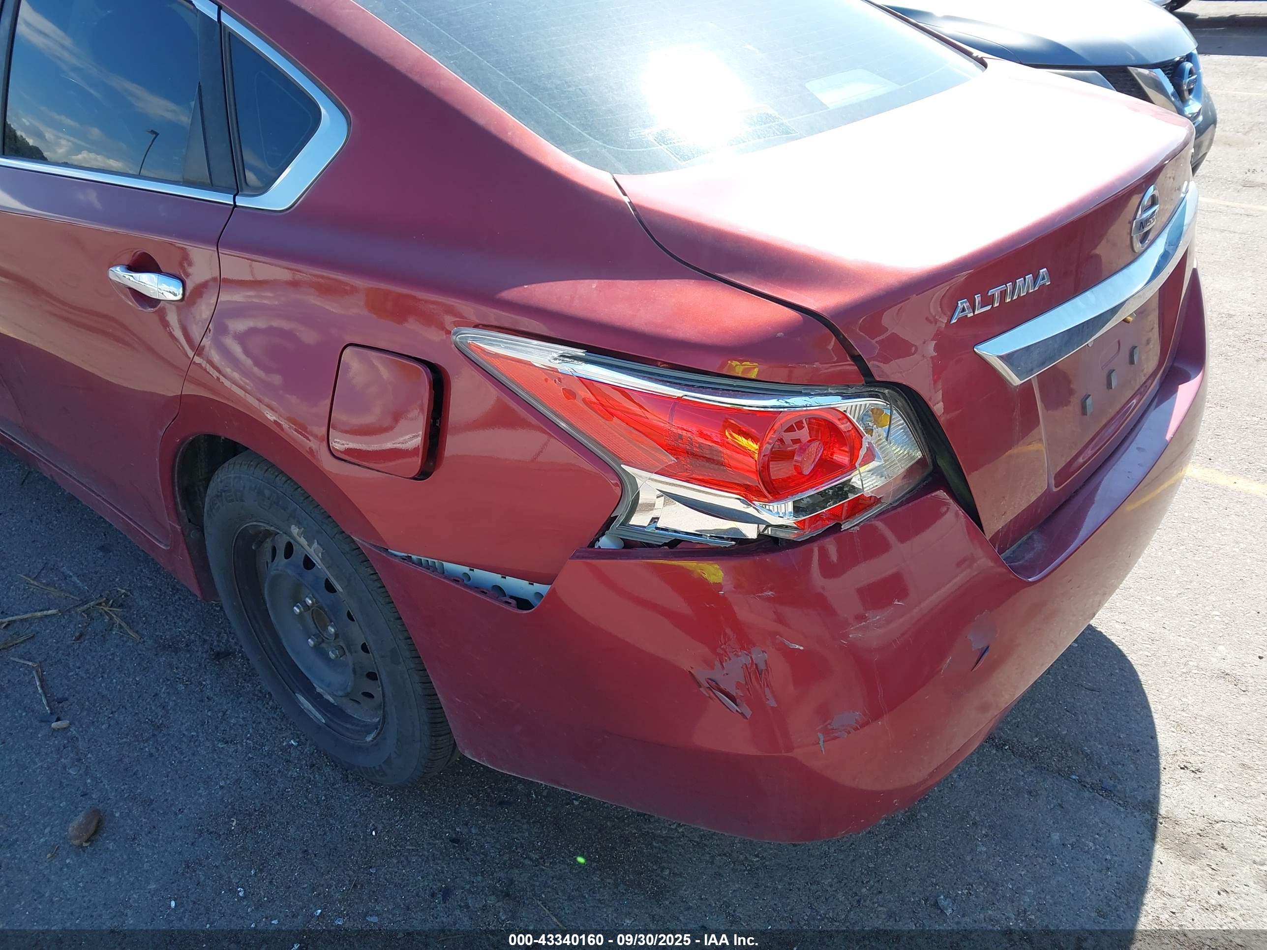 NISSAN ALTIMA image 6