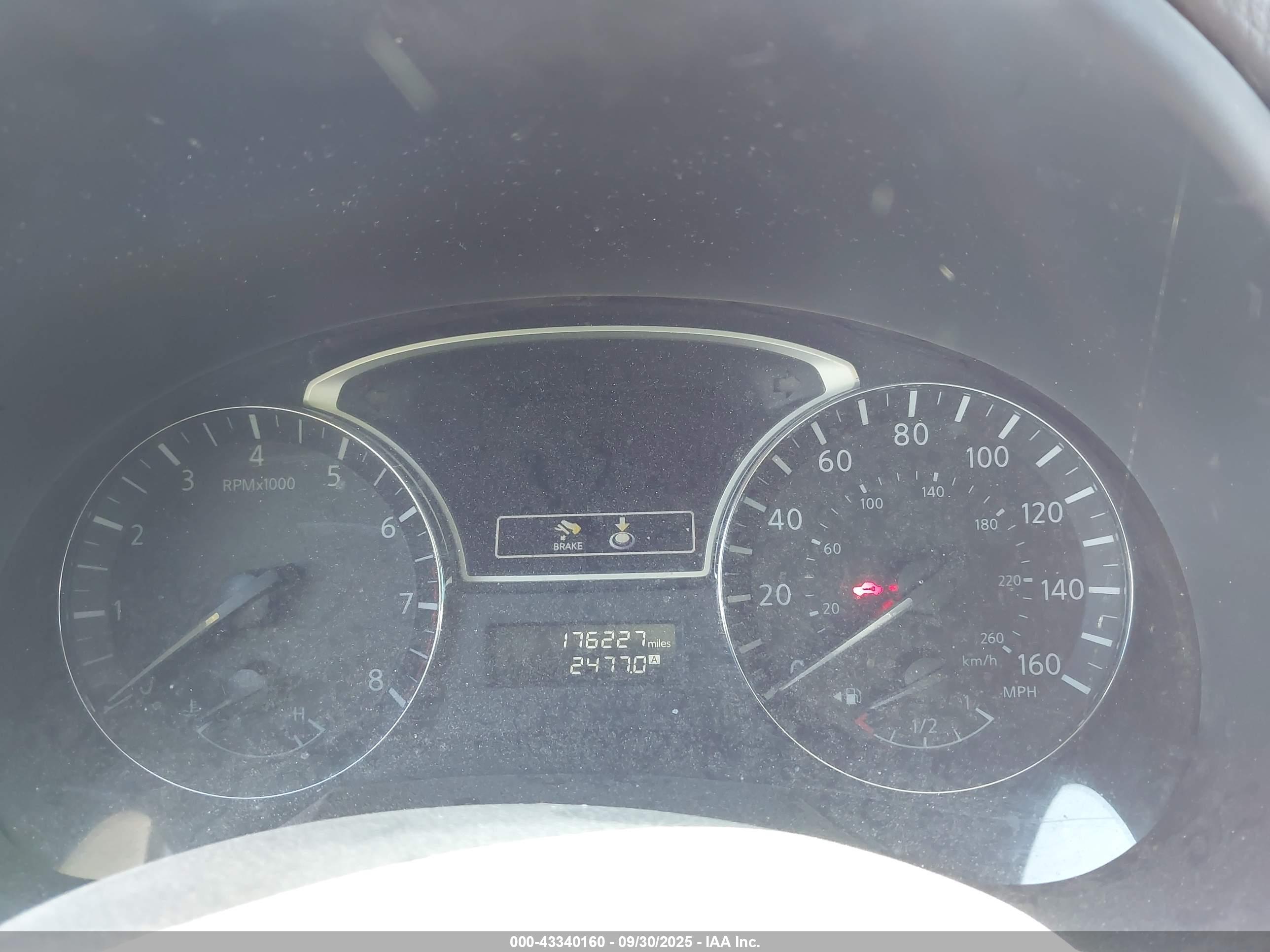 NISSAN ALTIMA image 7