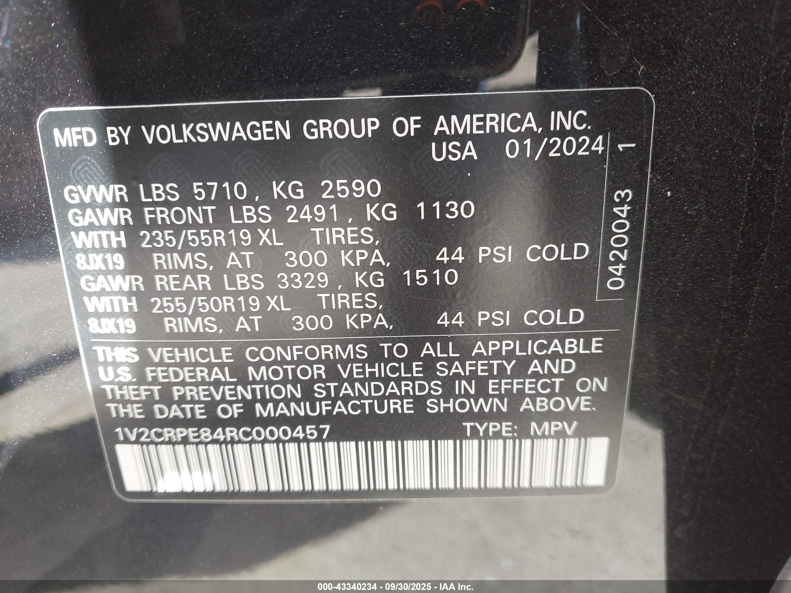 VOLKSWAGEN ID.4 image 9