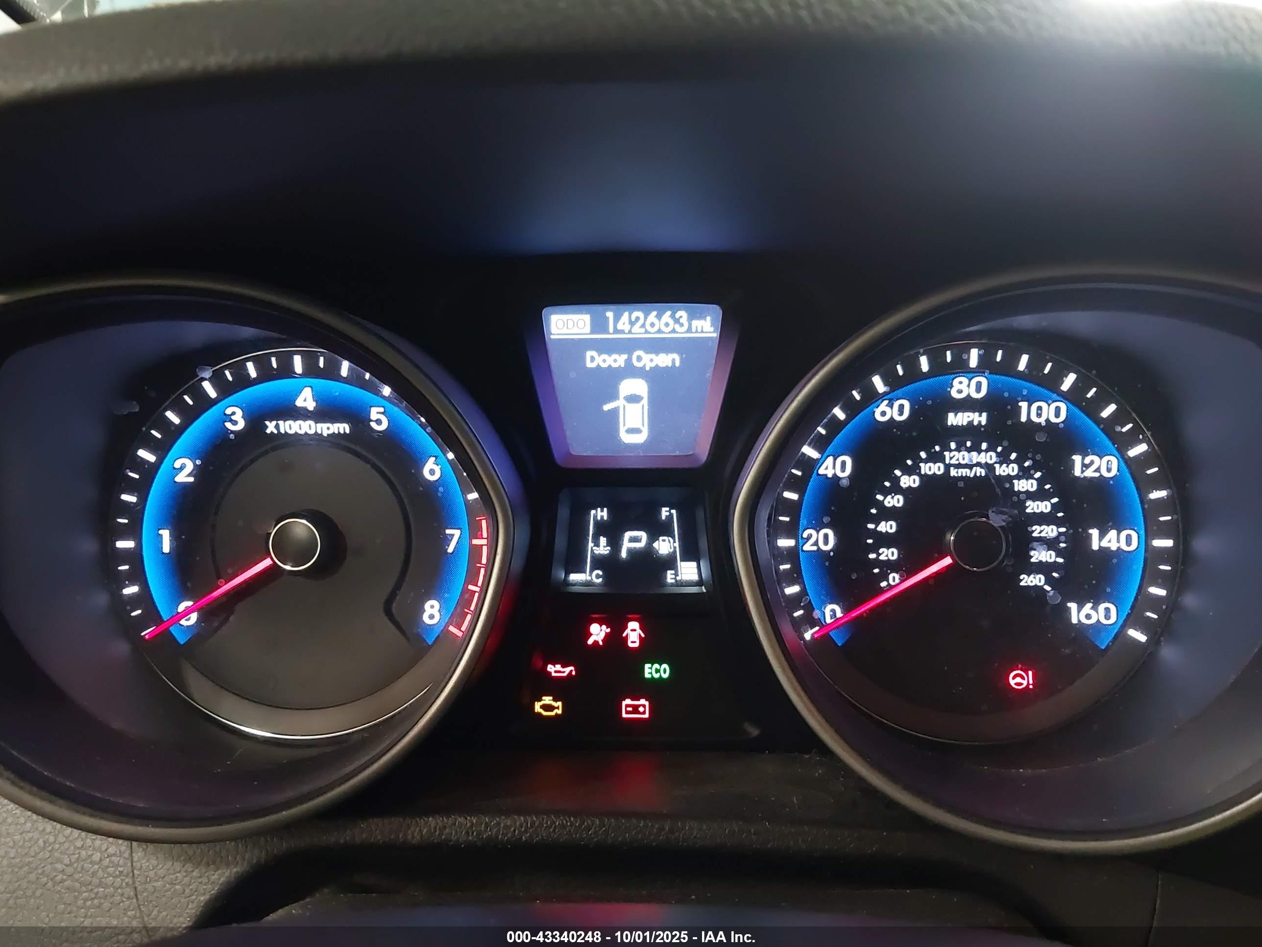 HYUNDAI ELANTRA image 7