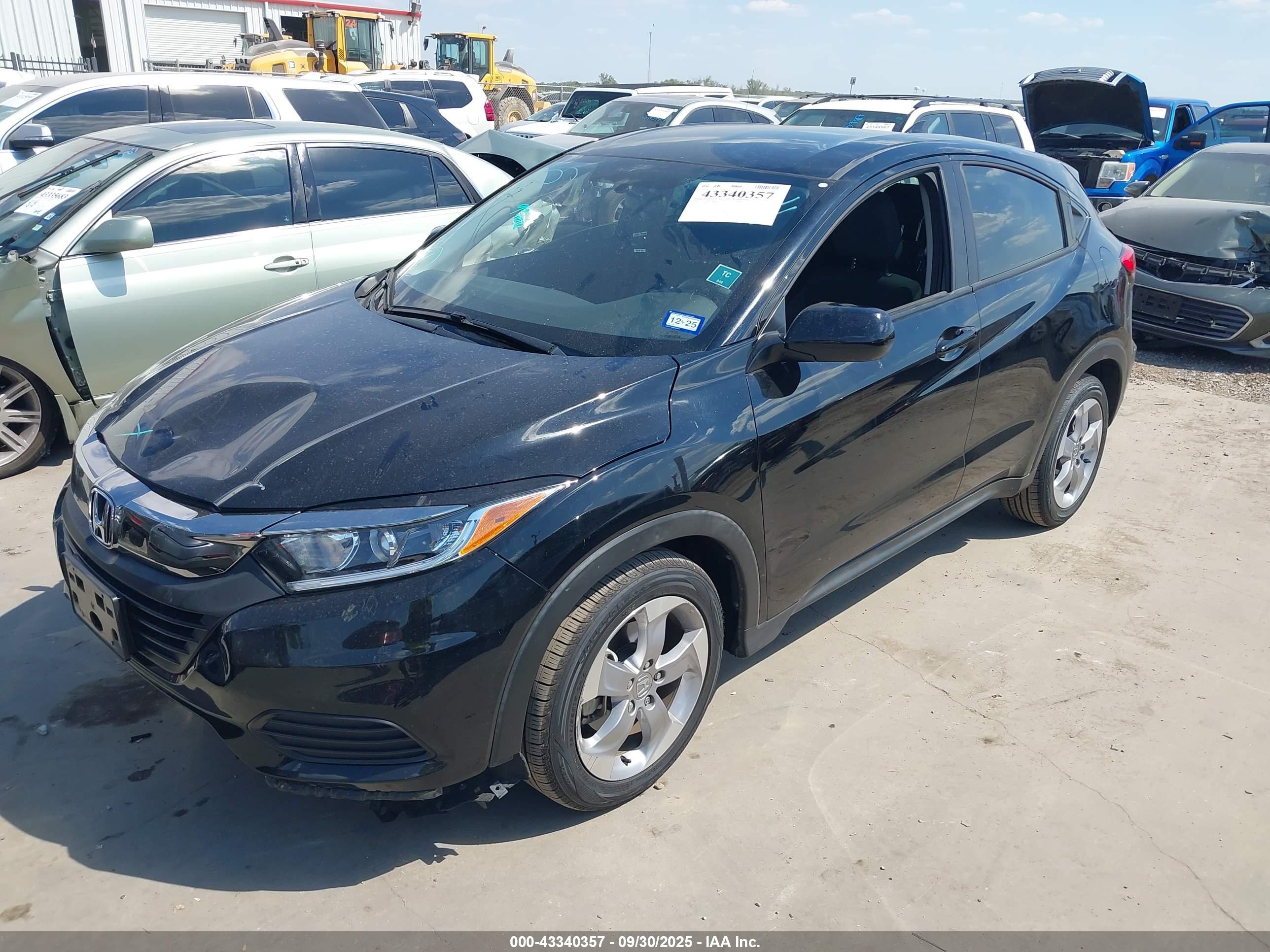 HONDA HR-V image 2