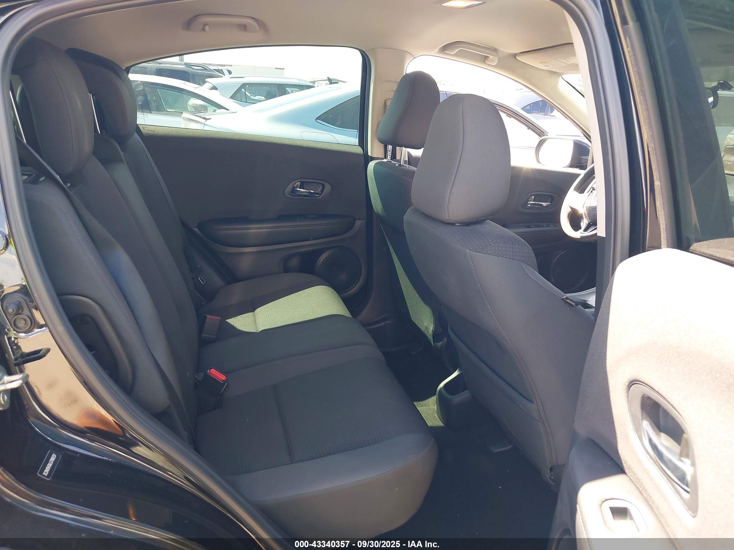HONDA HR-V image 8