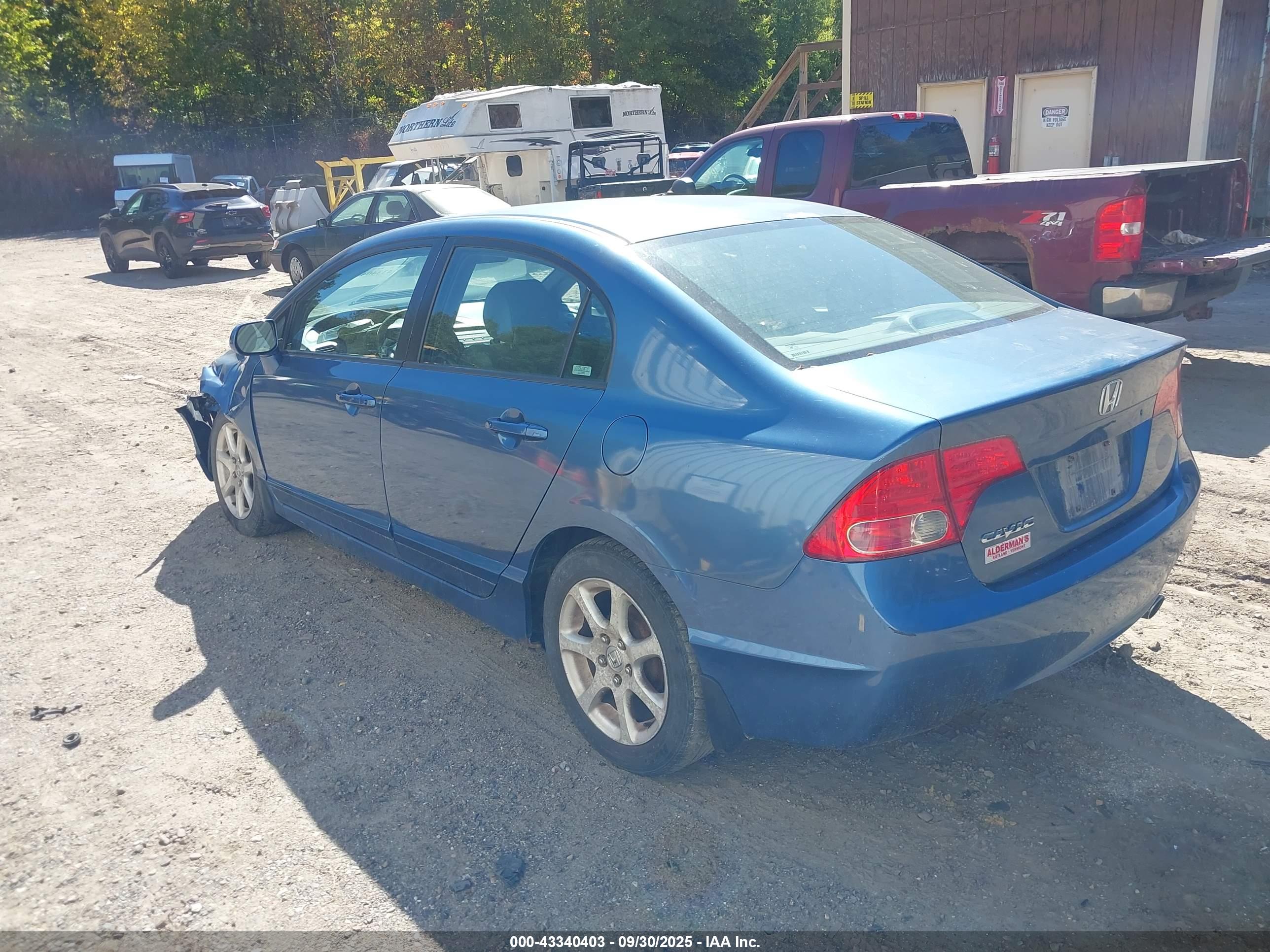HONDA CIVIC image 3