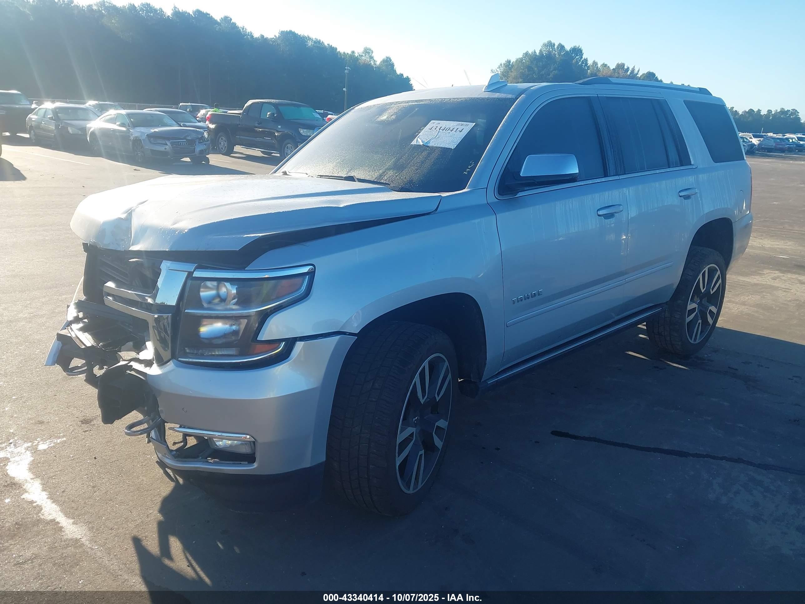 CHEVROLET TAHOE image 2