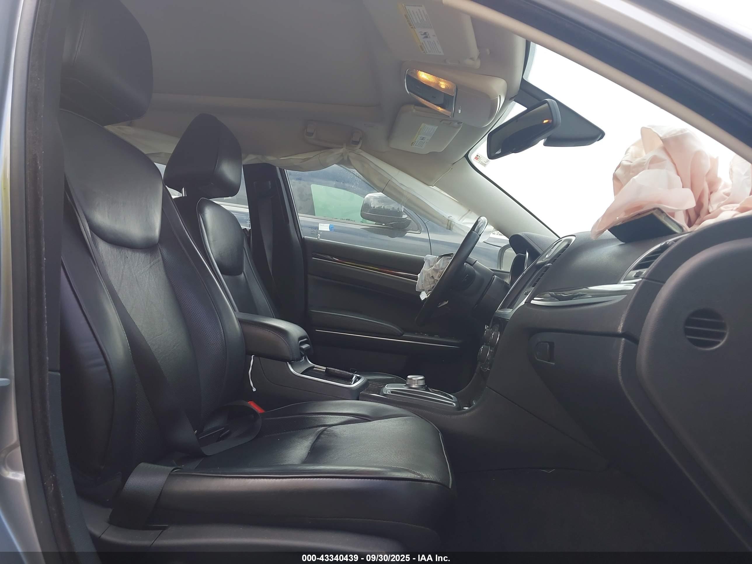 CHRYSLER 300C image 5