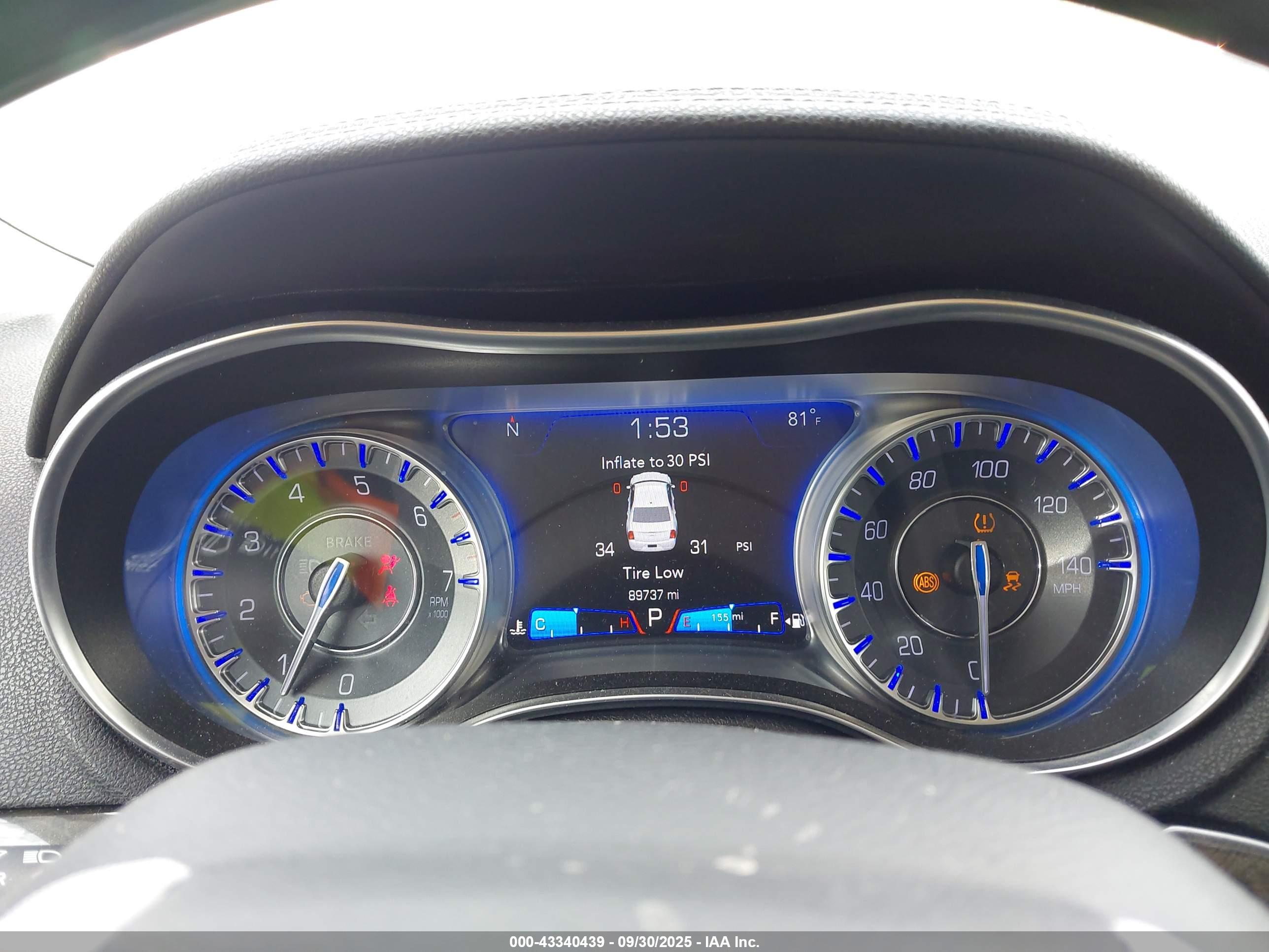 CHRYSLER 300C image 7