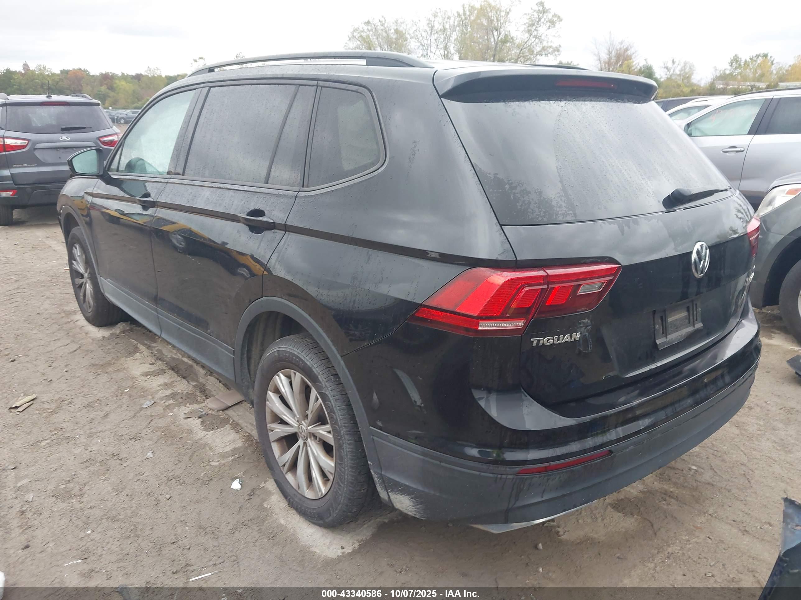 VOLKSWAGEN TIGUAN image 3