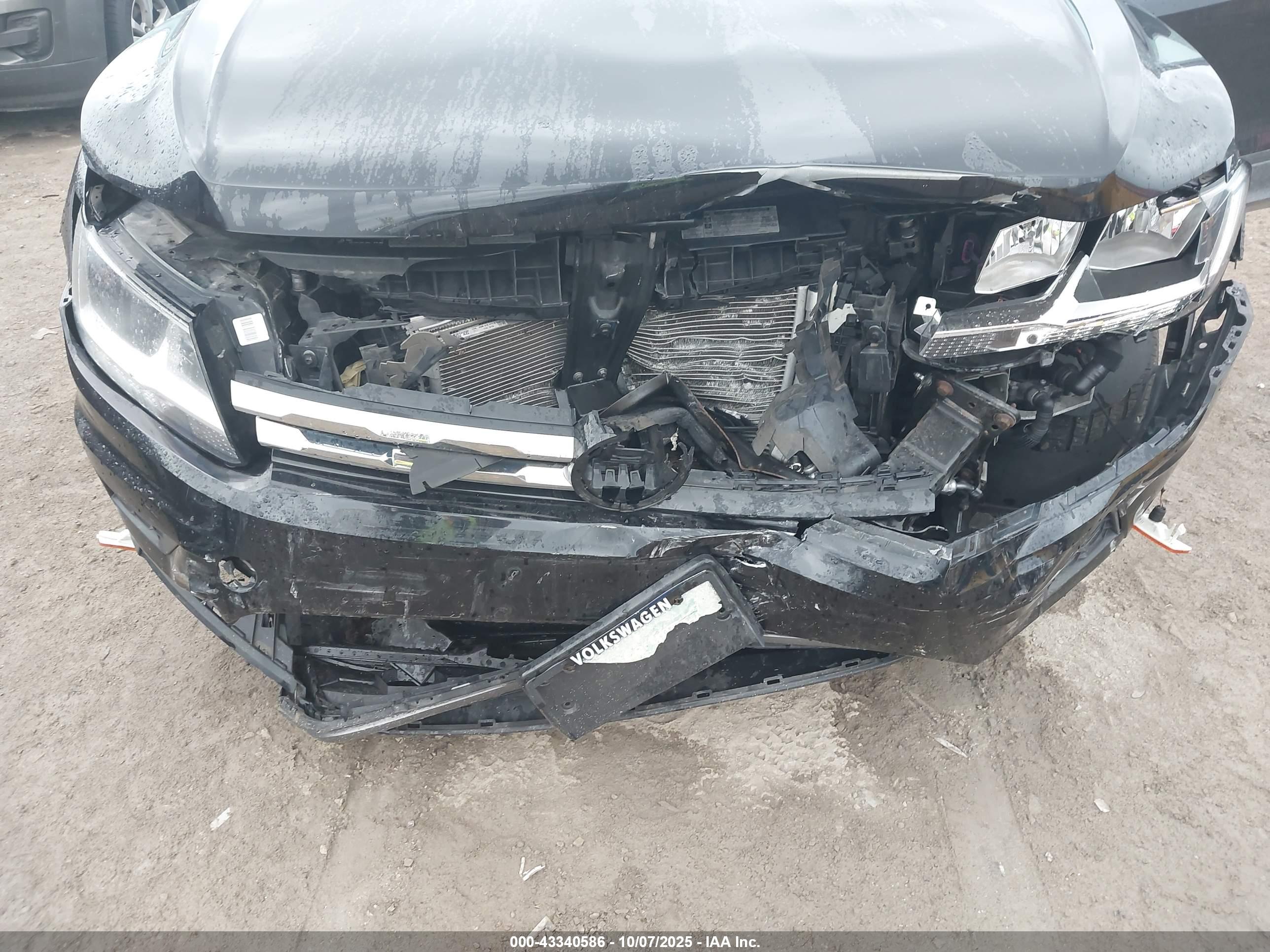 VOLKSWAGEN TIGUAN image 6