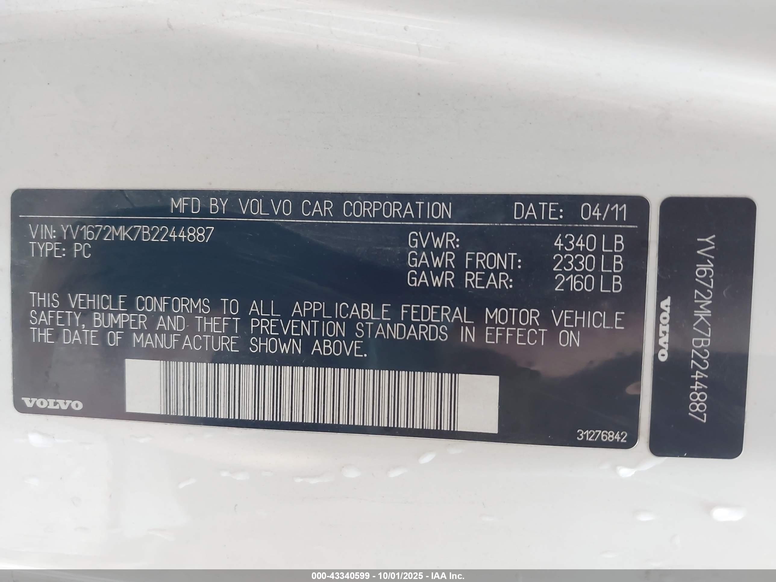 VOLVO C30 image 9