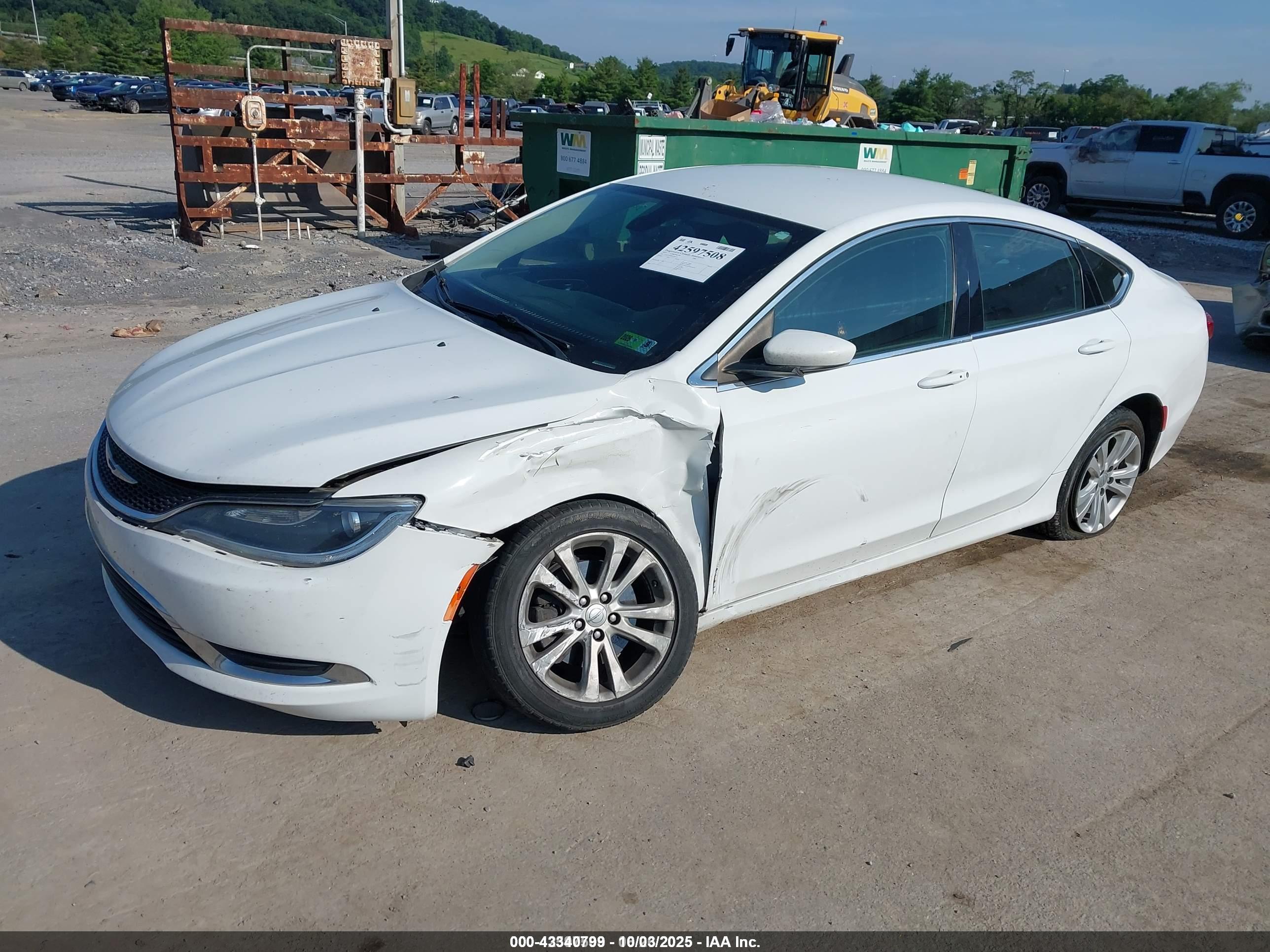 CHRYSLER 200 image 2