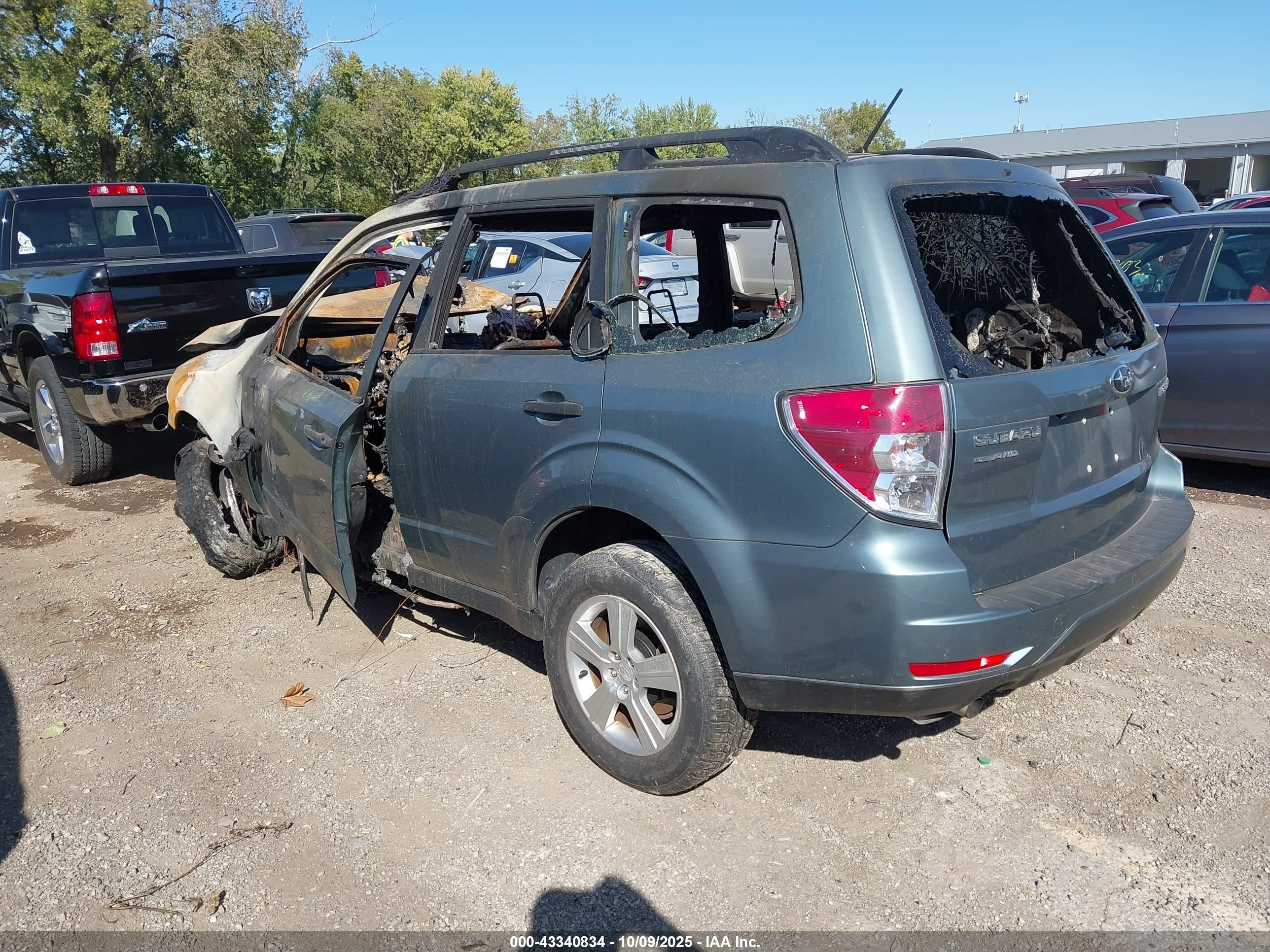SUBARU FORESTER image 3
