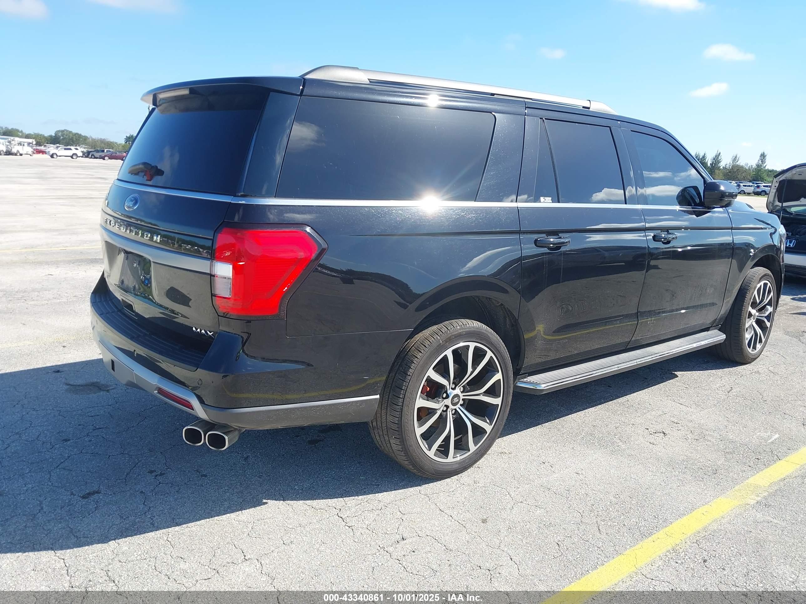 FORD EXPEDITION image 4