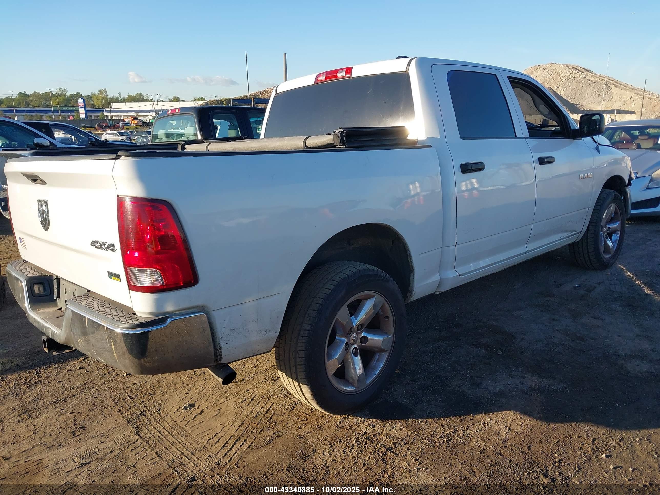 DODGE RAM image 4