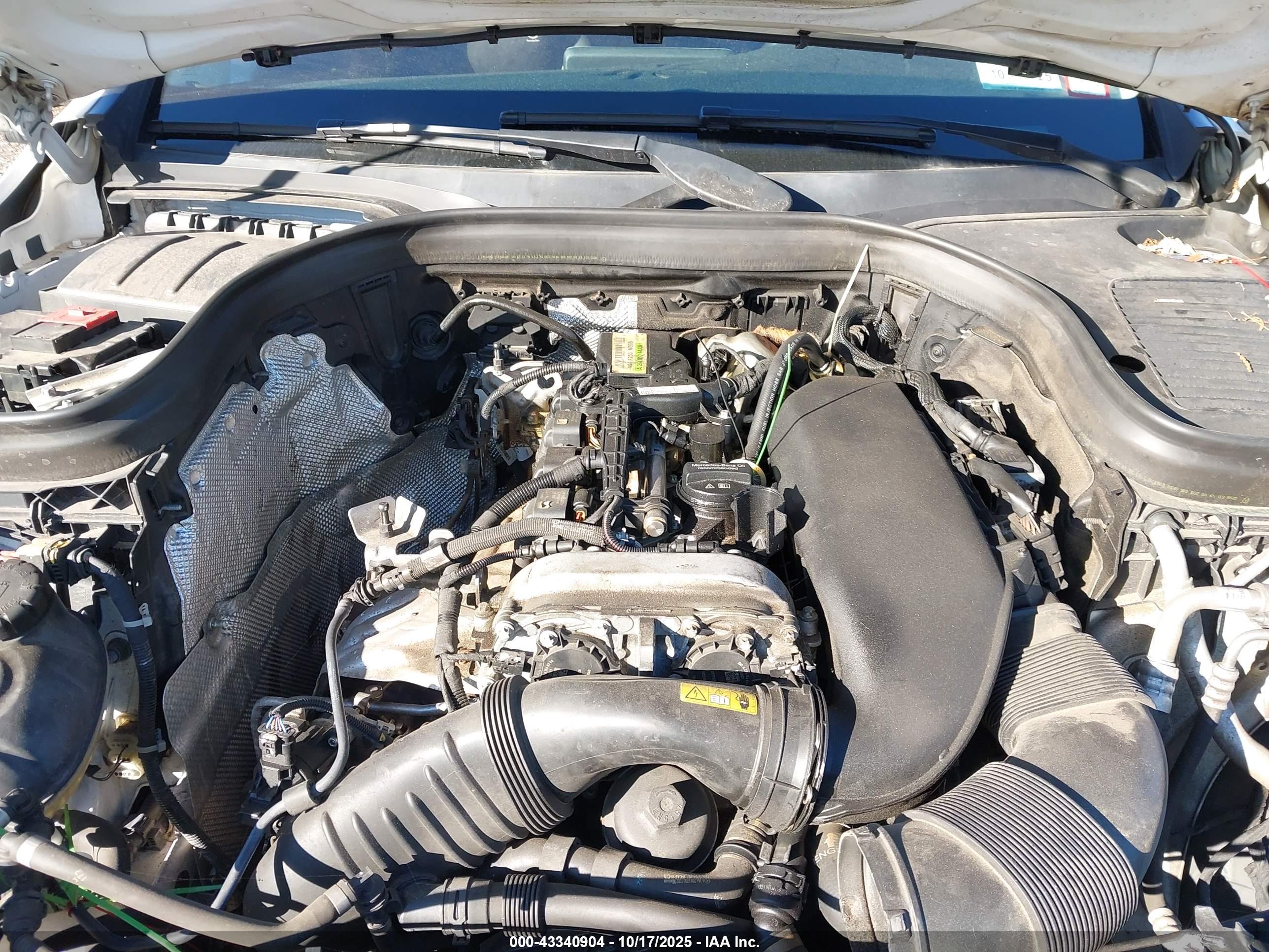 MERCEDES-BENZ GLC image 10