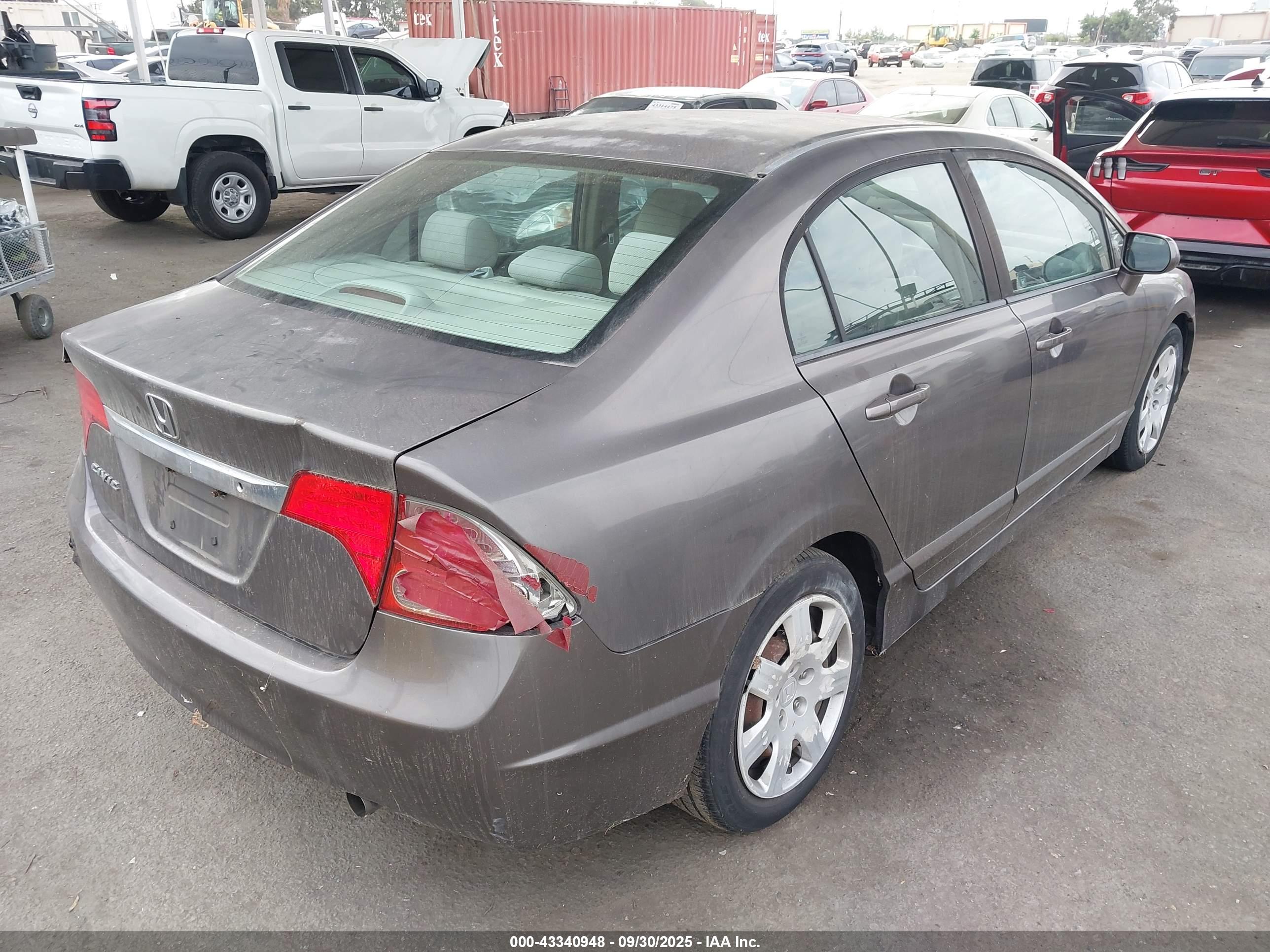HONDA CIVIC image 4