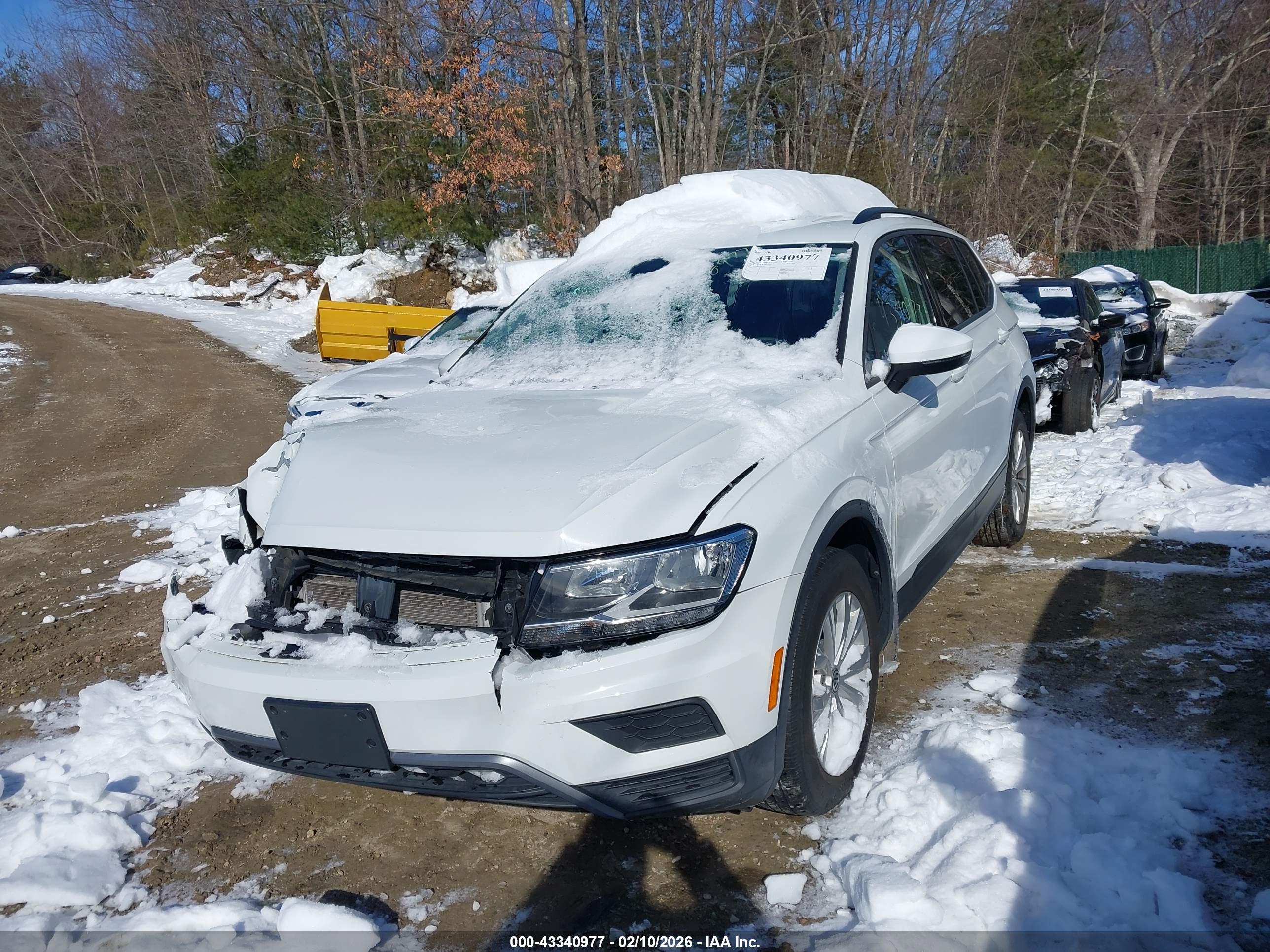 VOLKSWAGEN TIGUAN image 2