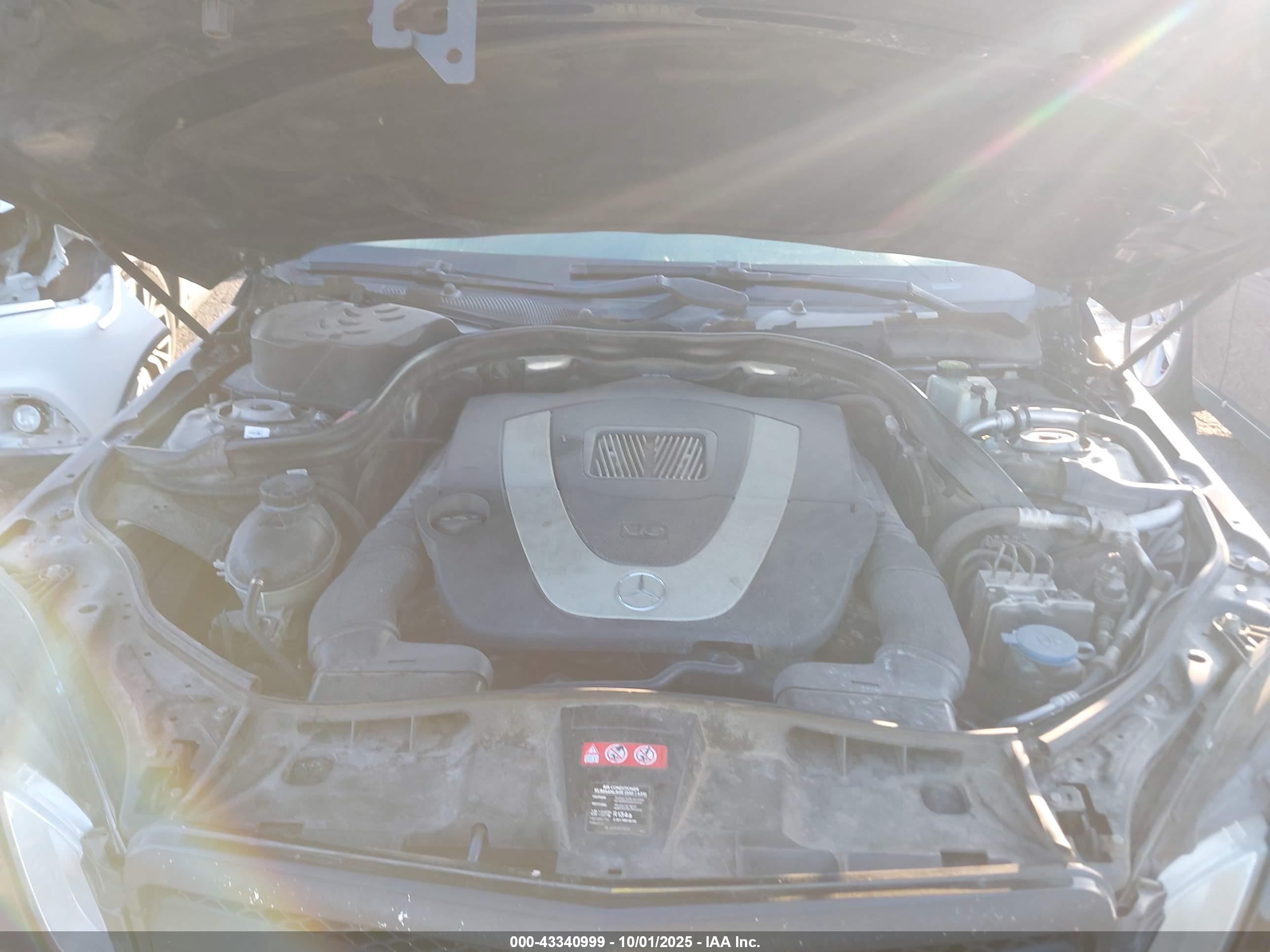 MERCEDES-BENZ E image 10