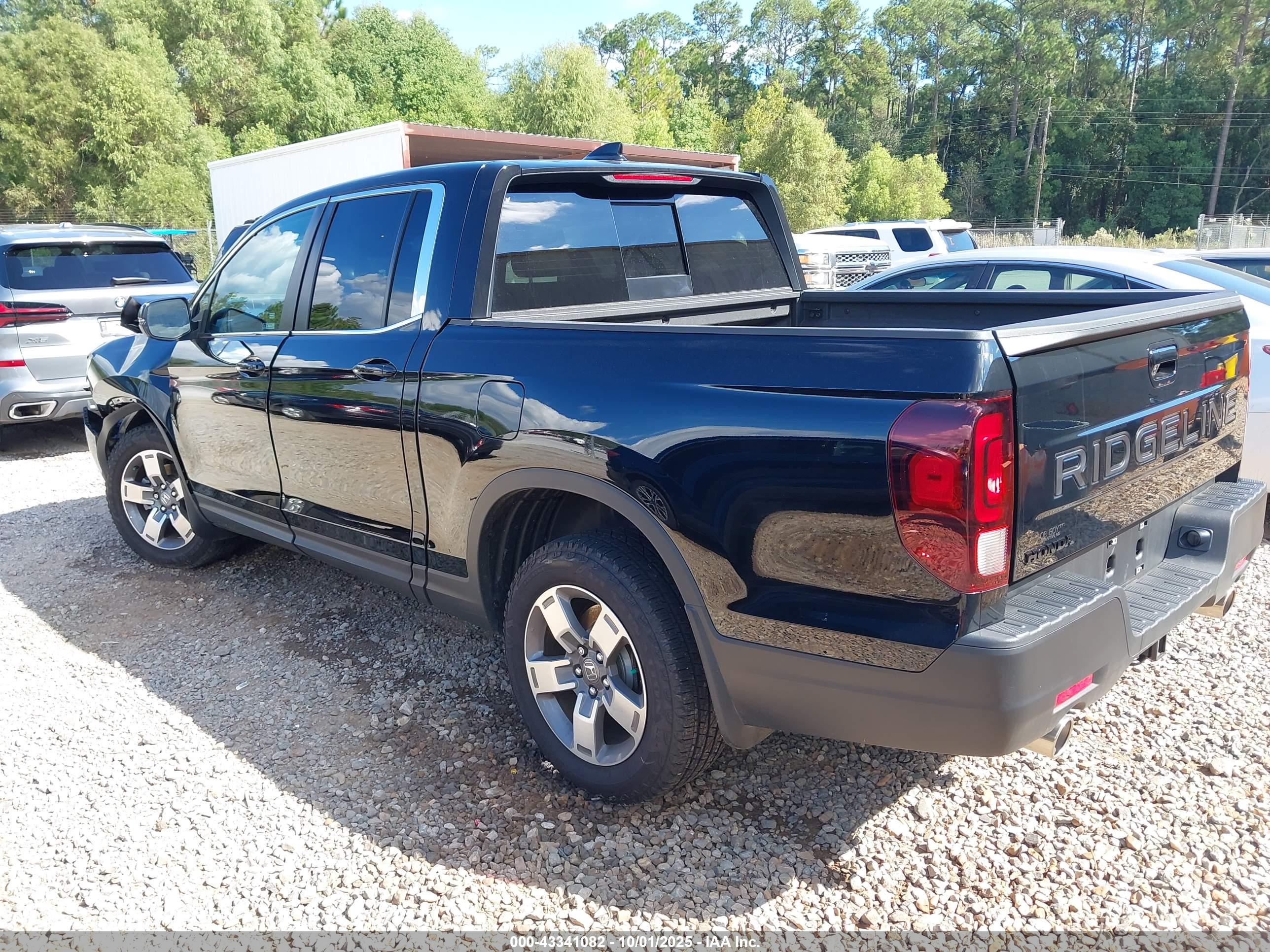 HONDA RIDGELINE image 3