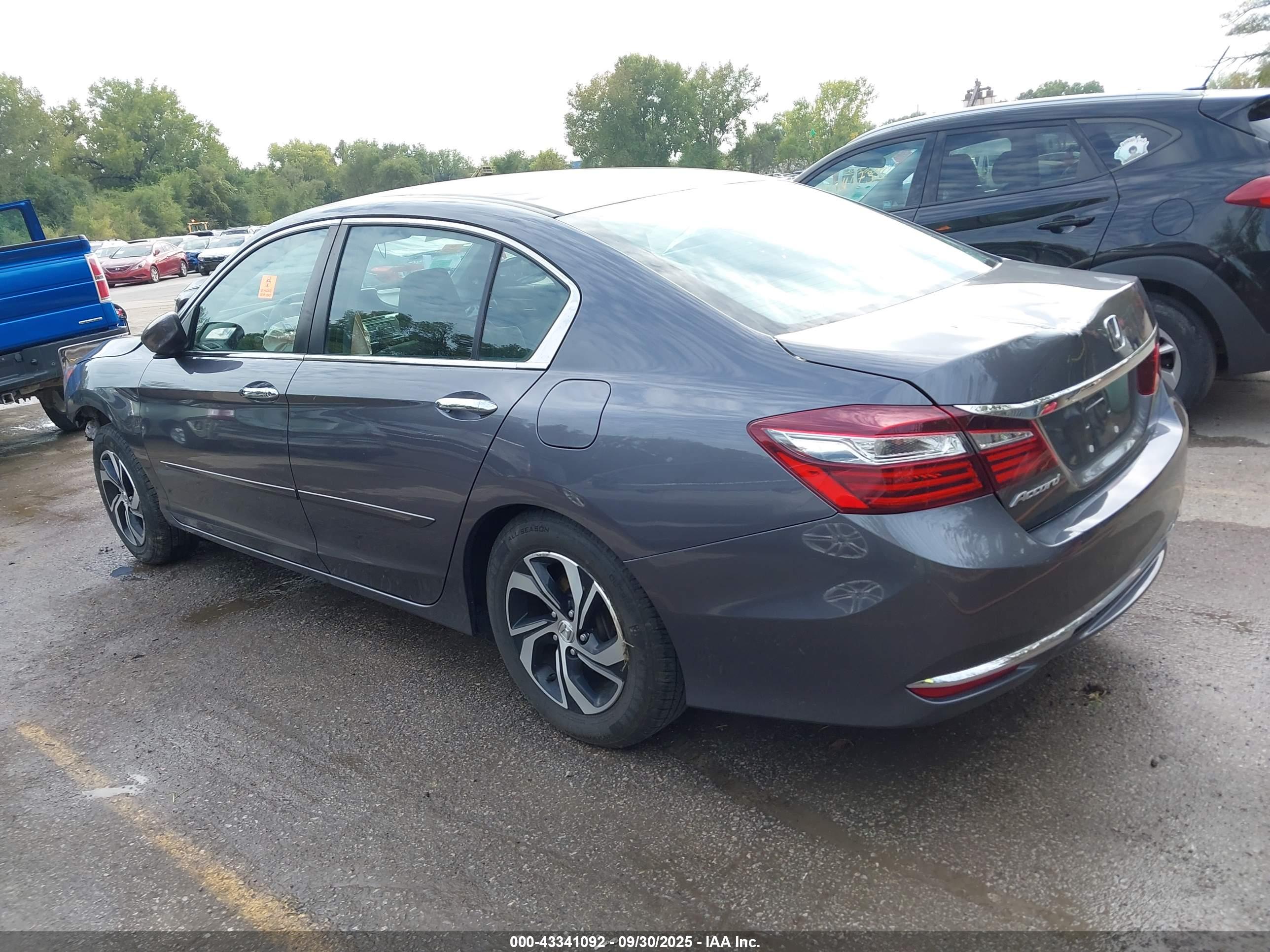 HONDA ACCORD image 3