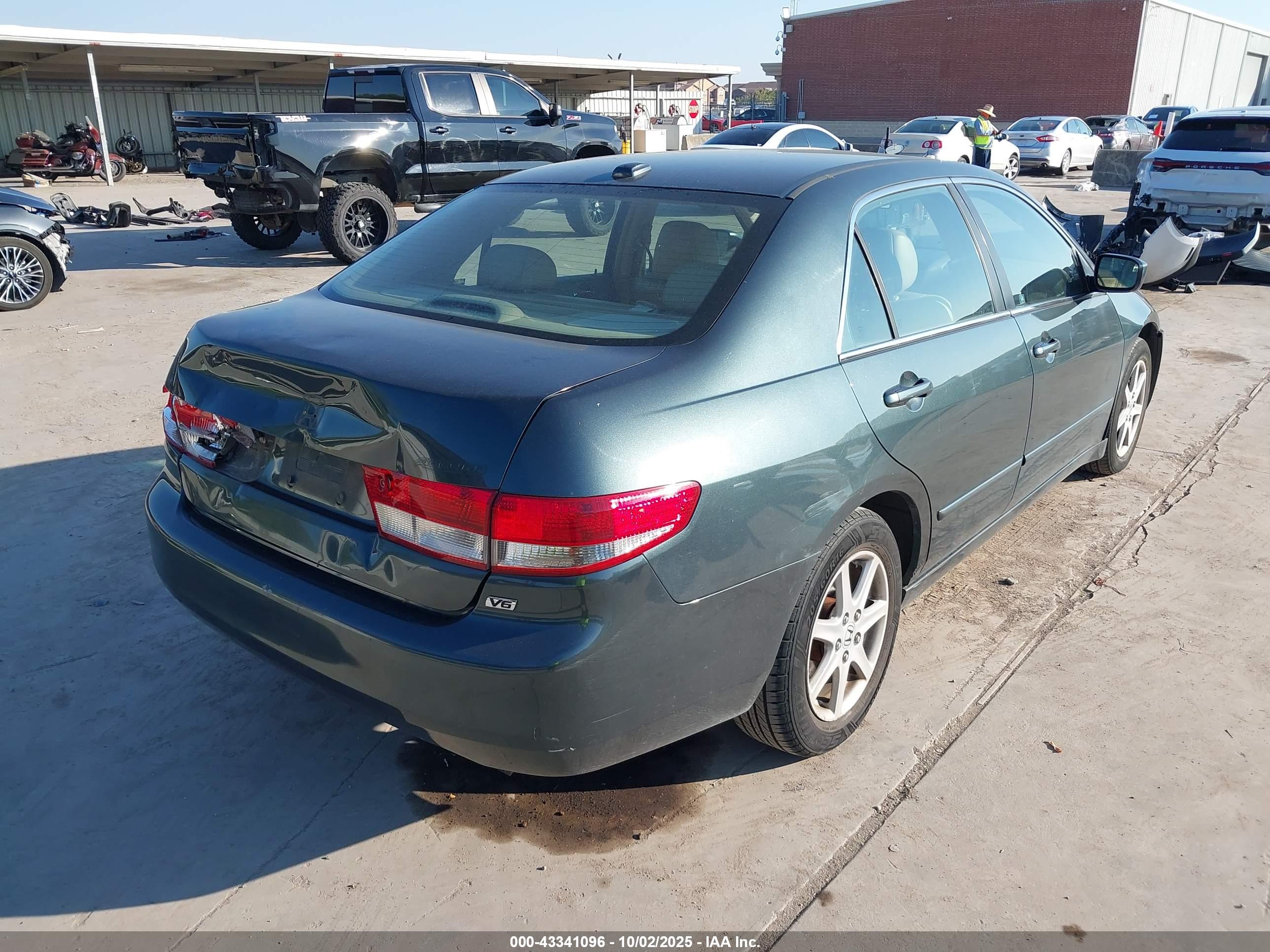 HONDA ACCORD image 4