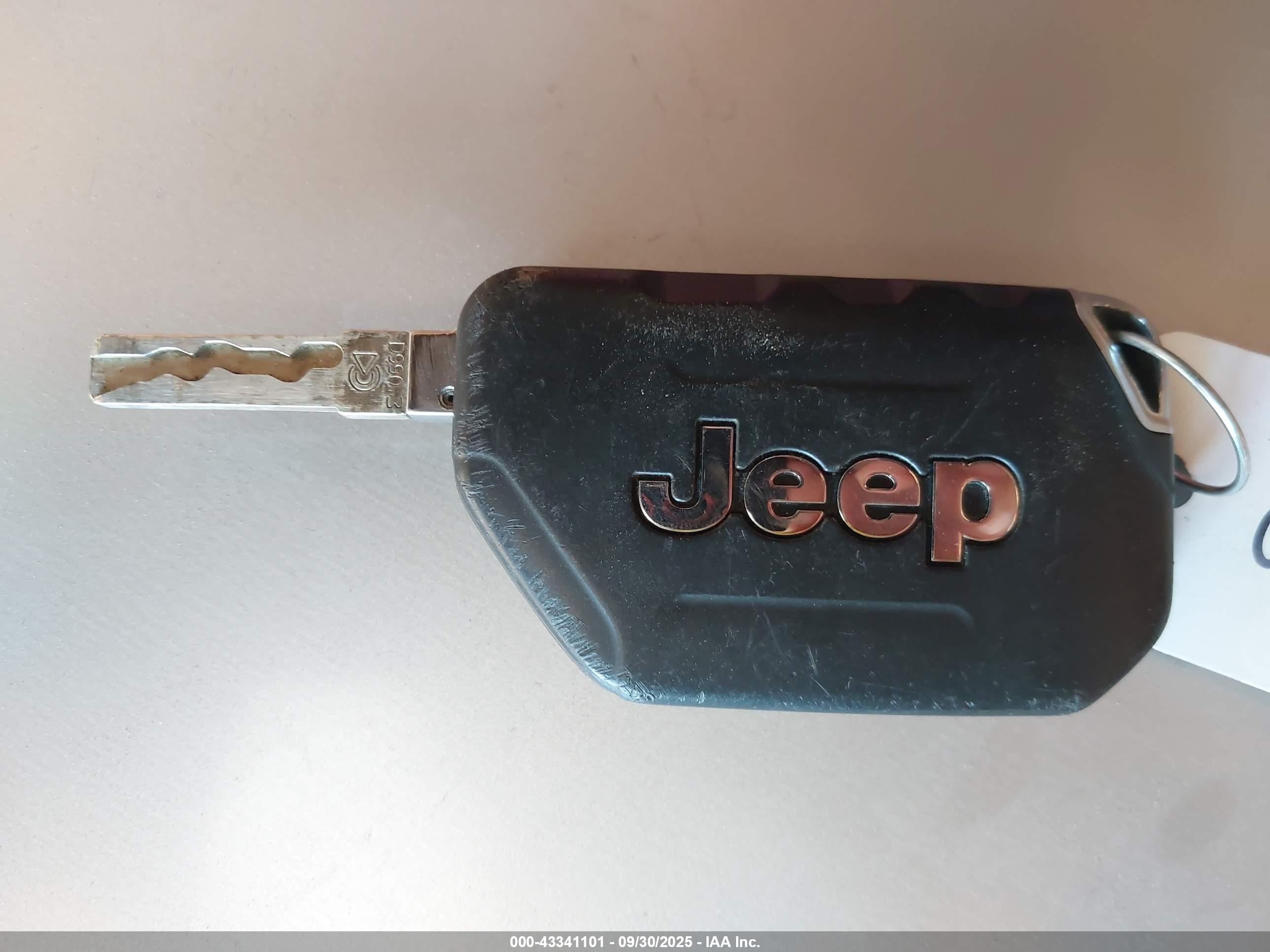 JEEP GLADIATOR image 11