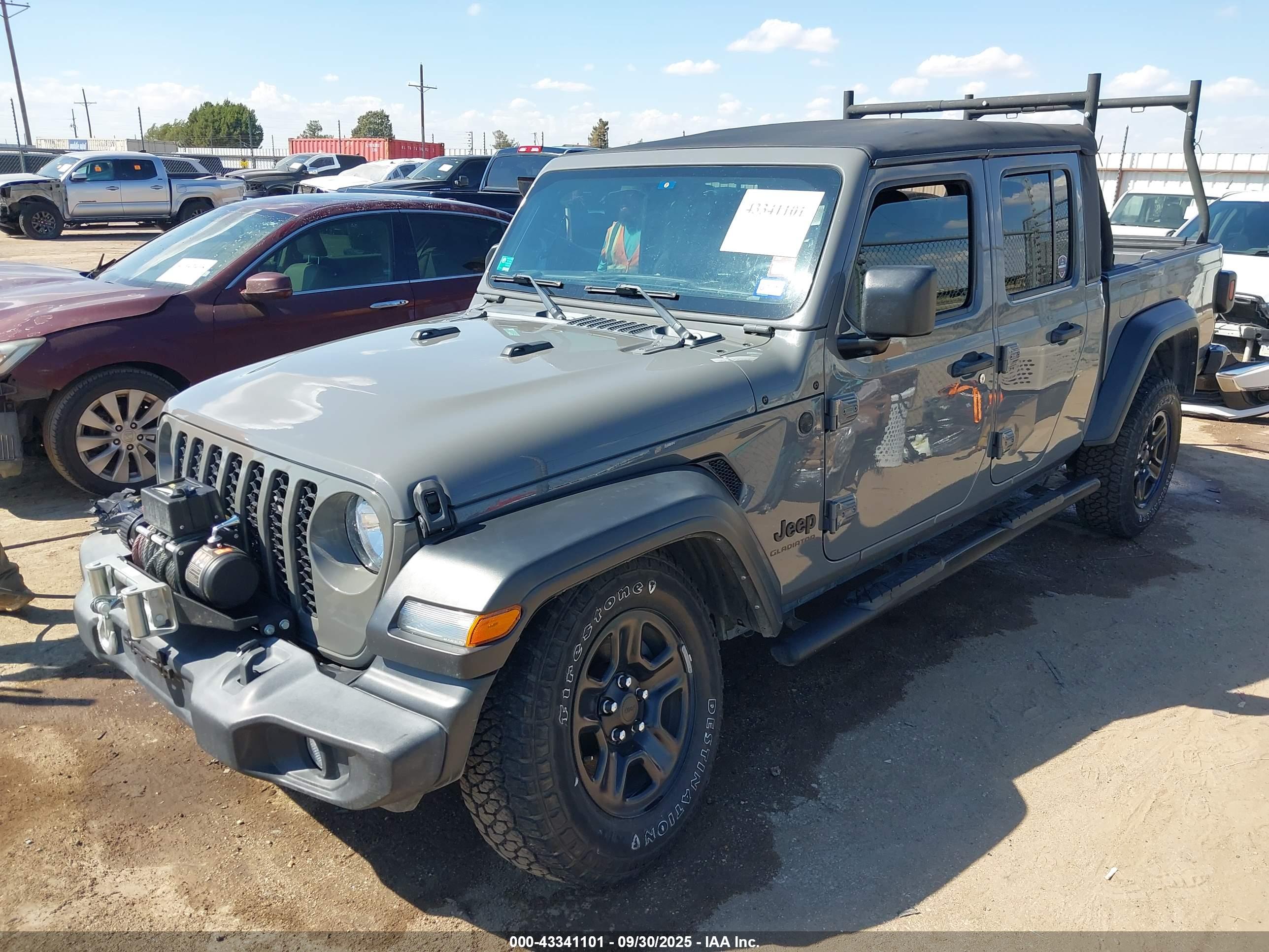 JEEP GLADIATOR image 2