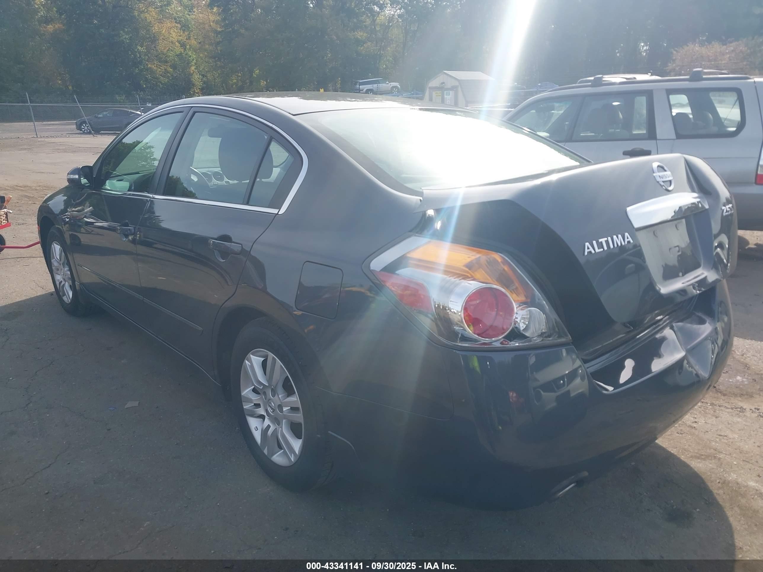 NISSAN ALTIMA image 3