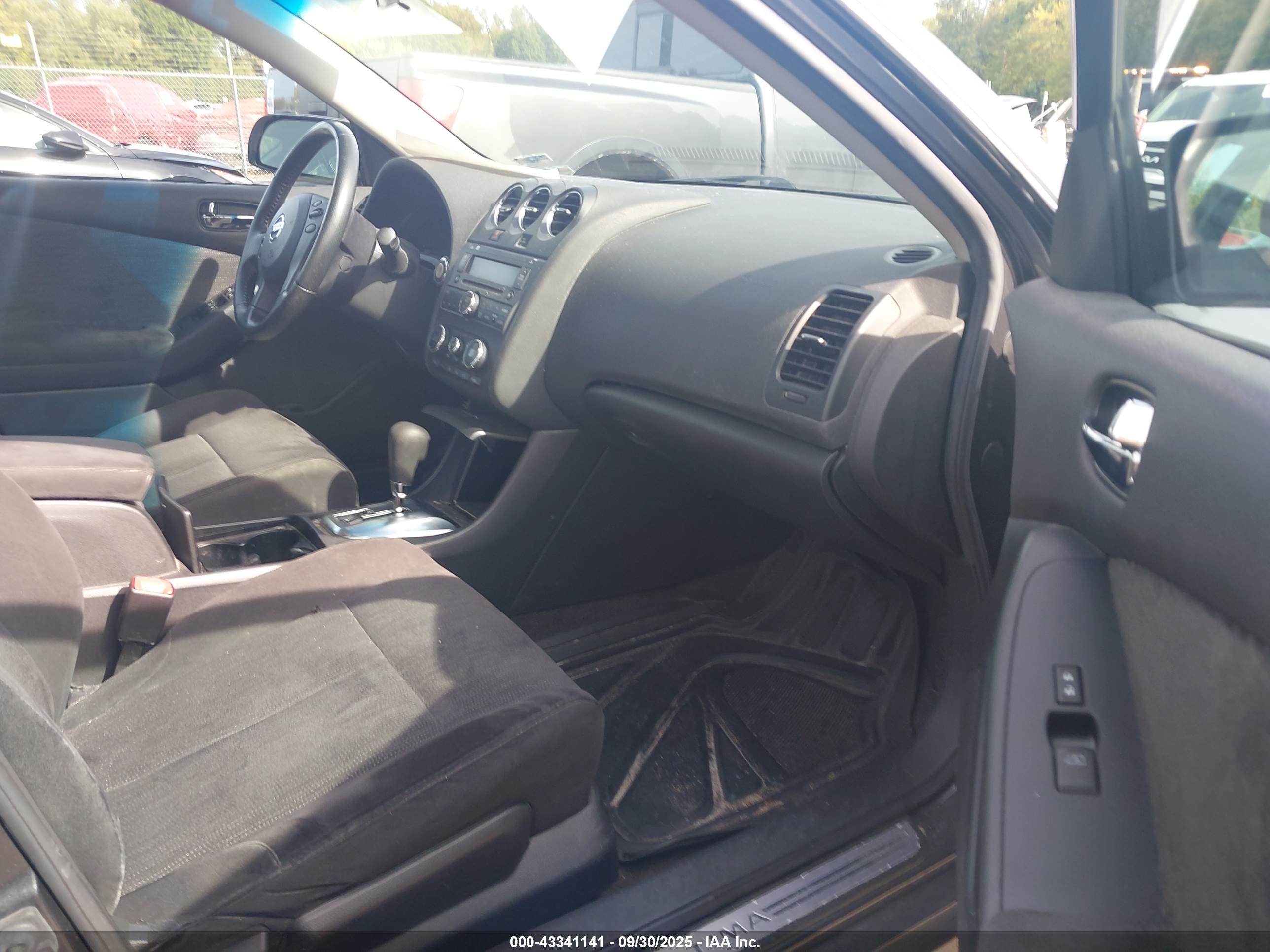 NISSAN ALTIMA image 5