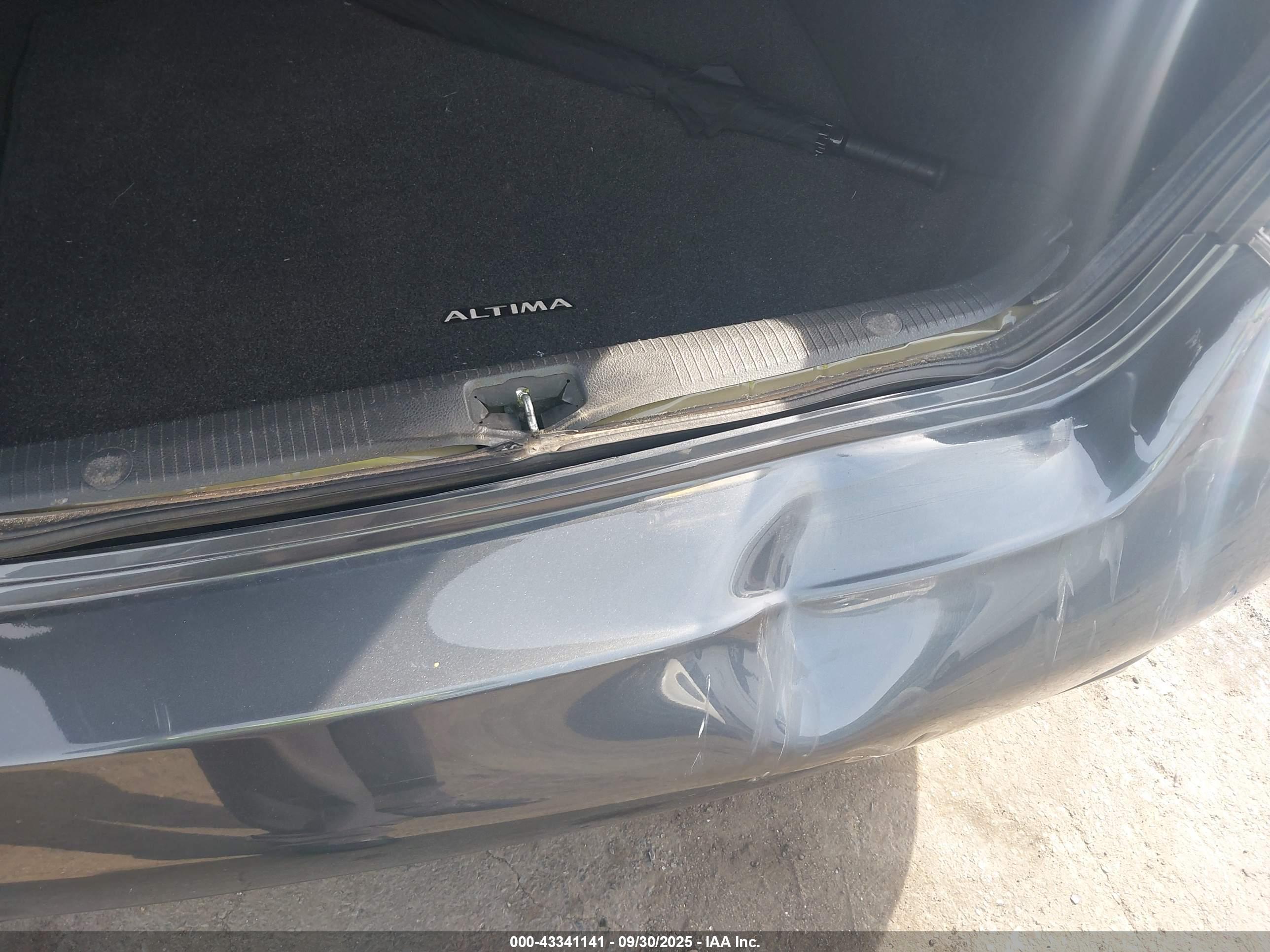 NISSAN ALTIMA image 6