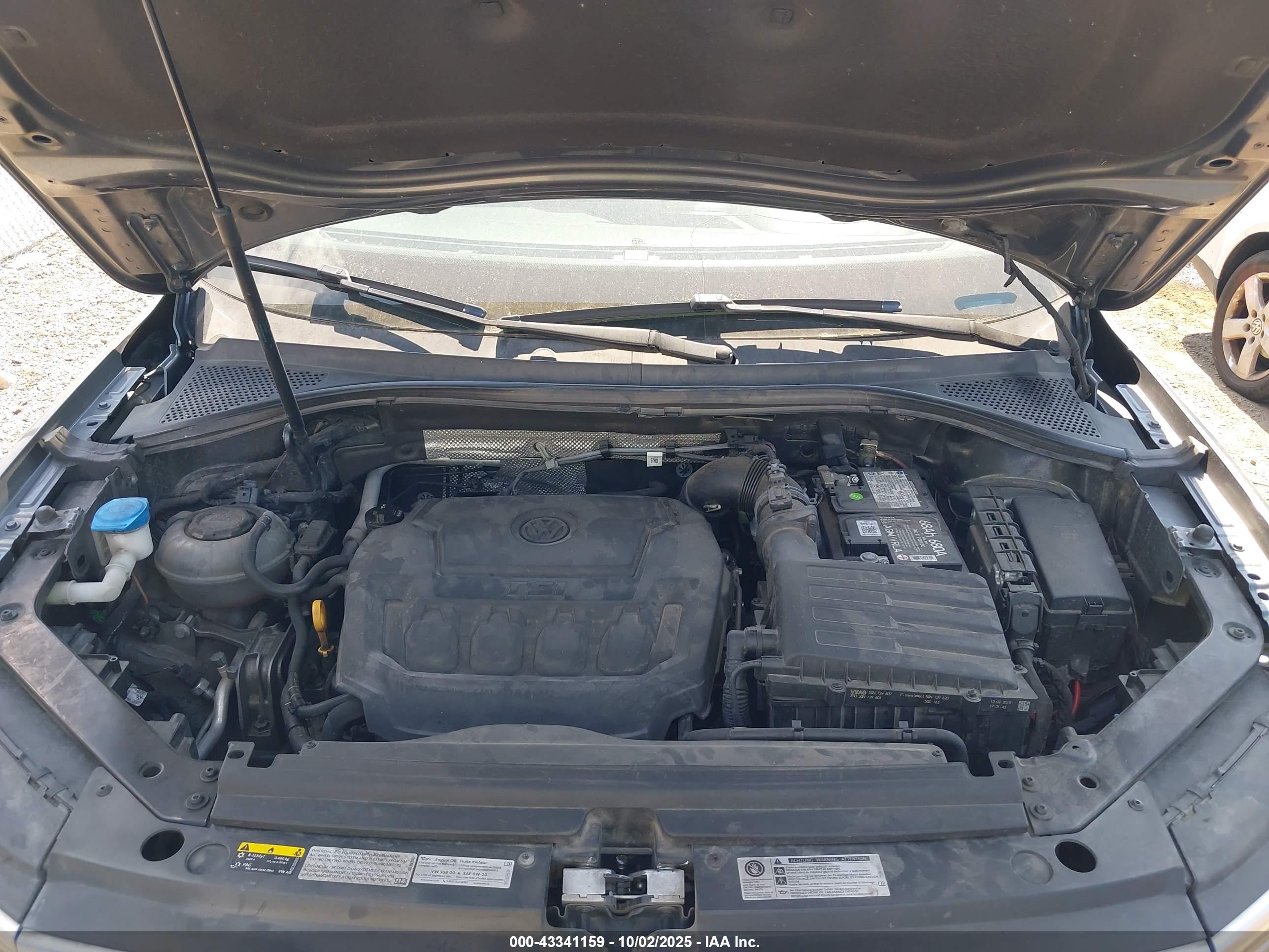 VOLKSWAGEN TIGUAN image 10