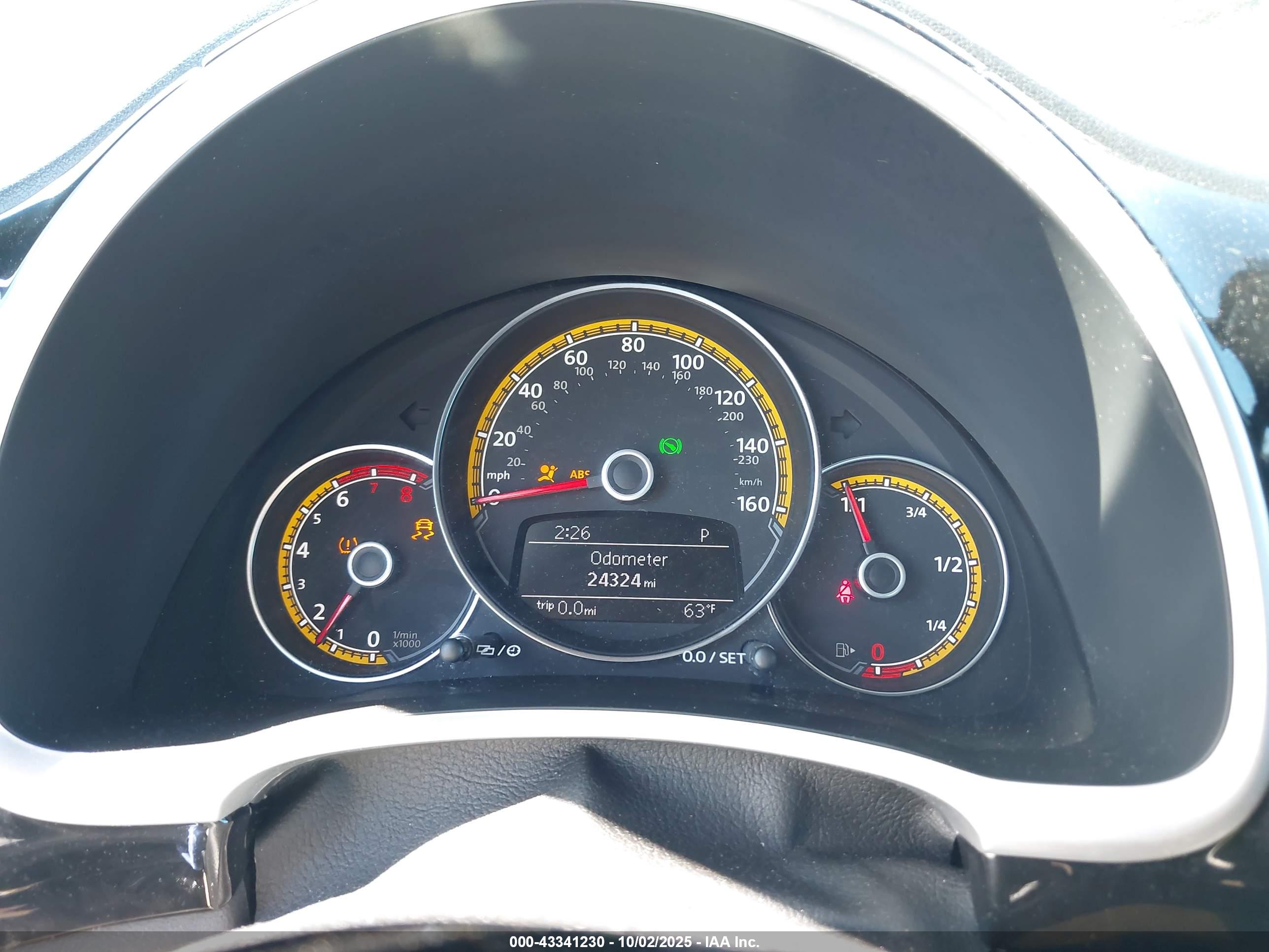 VOLKSWAGEN BEETLE image 7