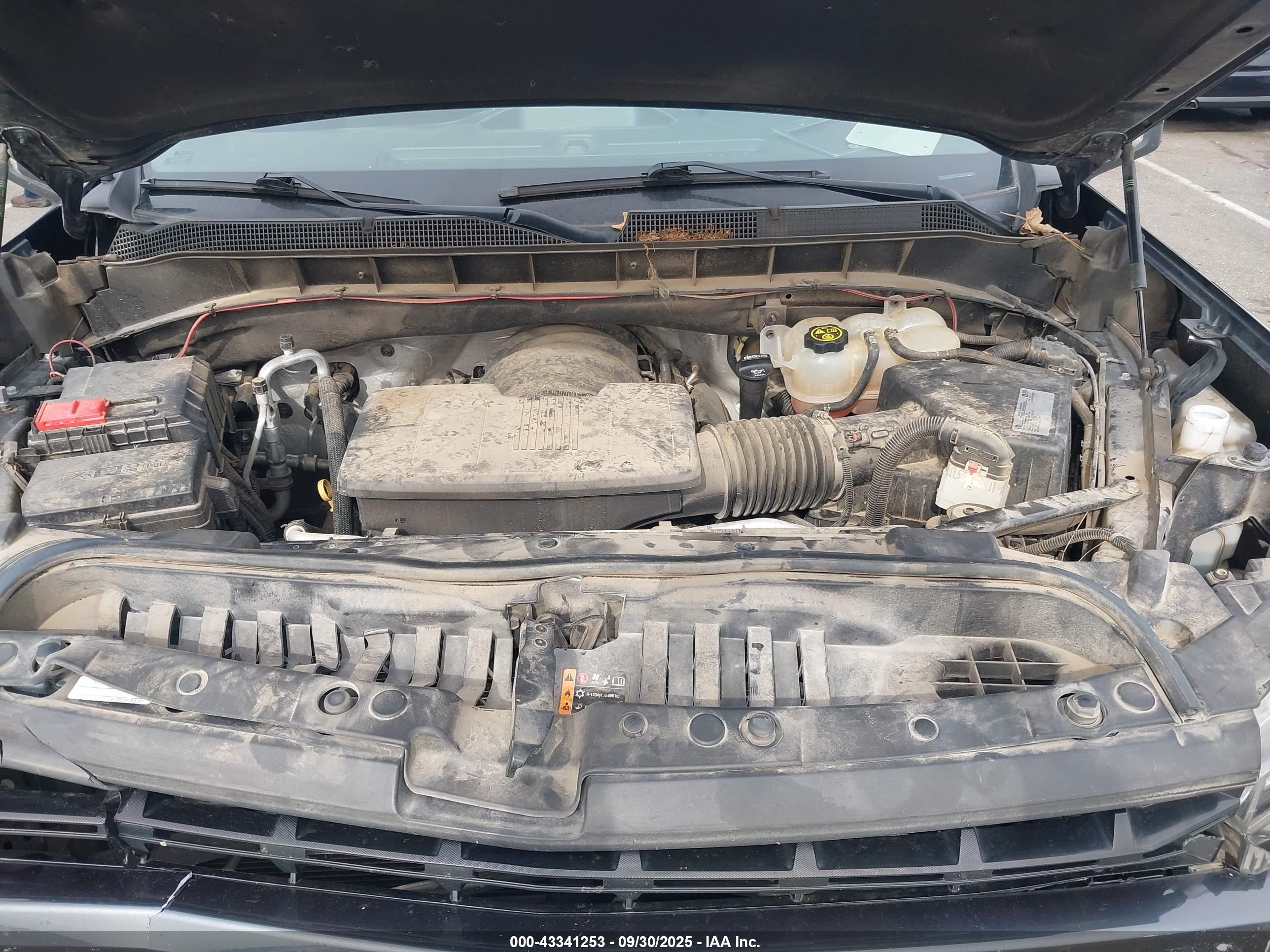 CHEVROLET SILVERADO image 10