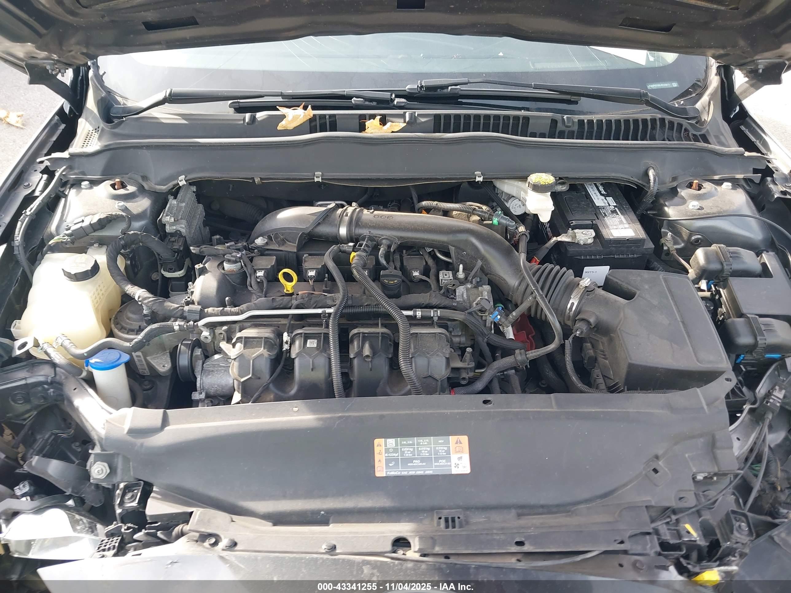FORD FUSION image 10