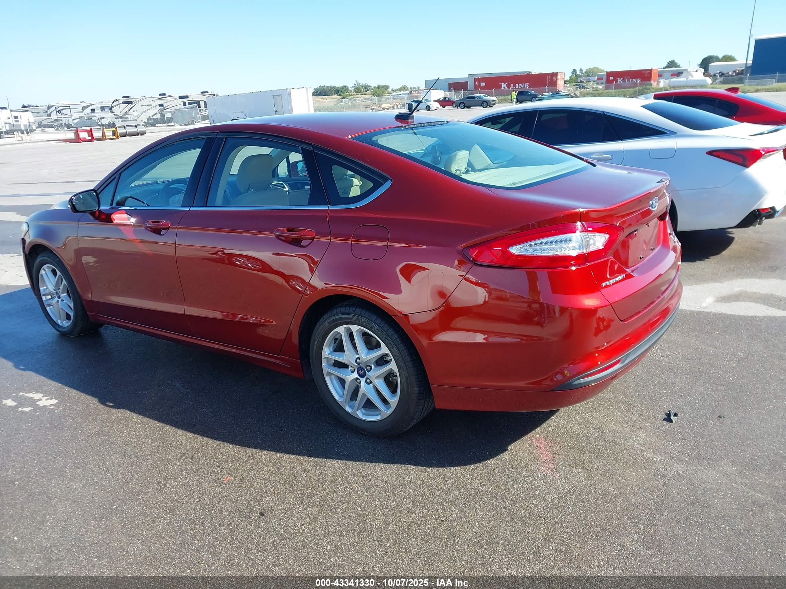 FORD FUSION image 3