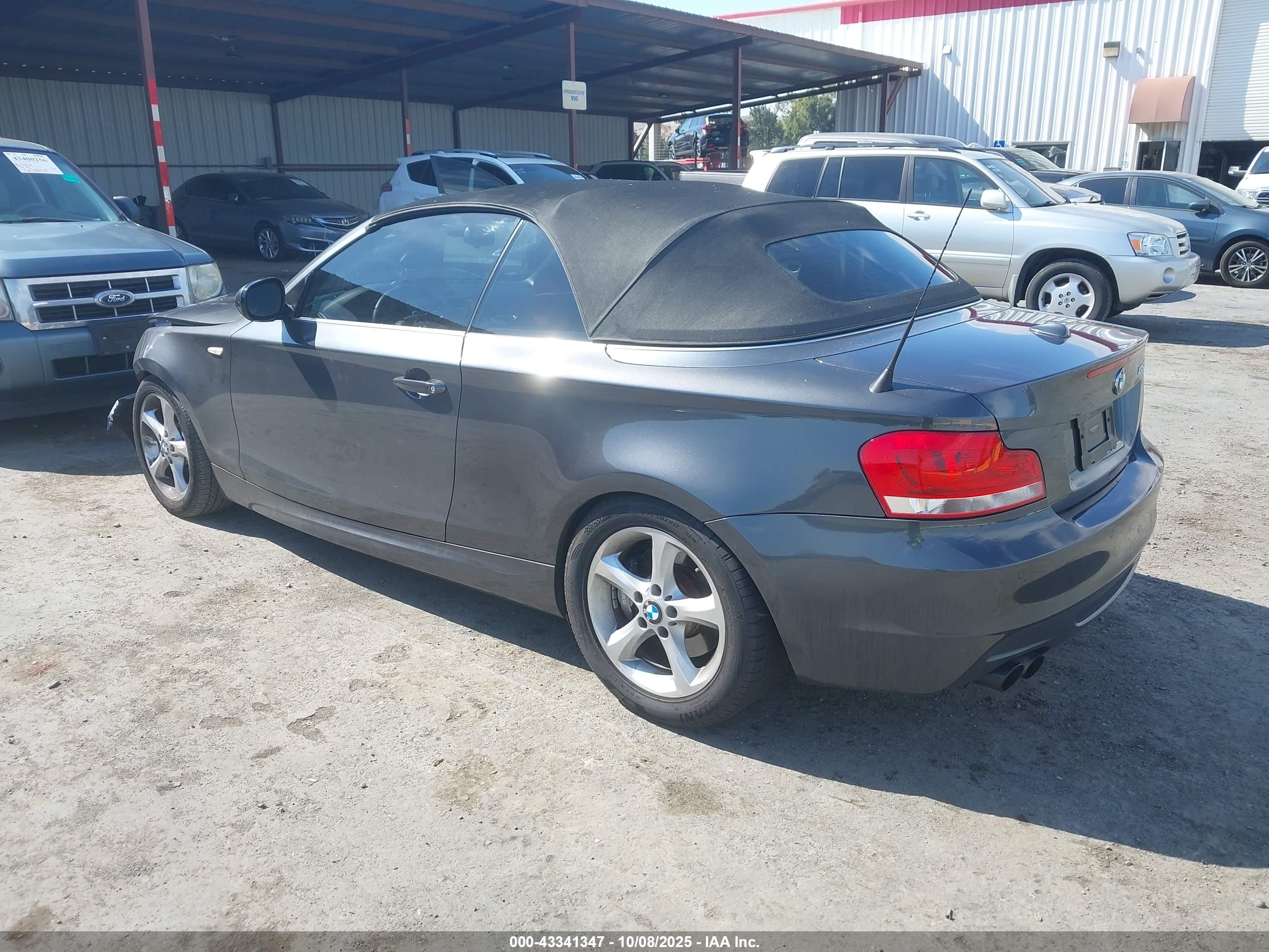 BMW 135I image 3