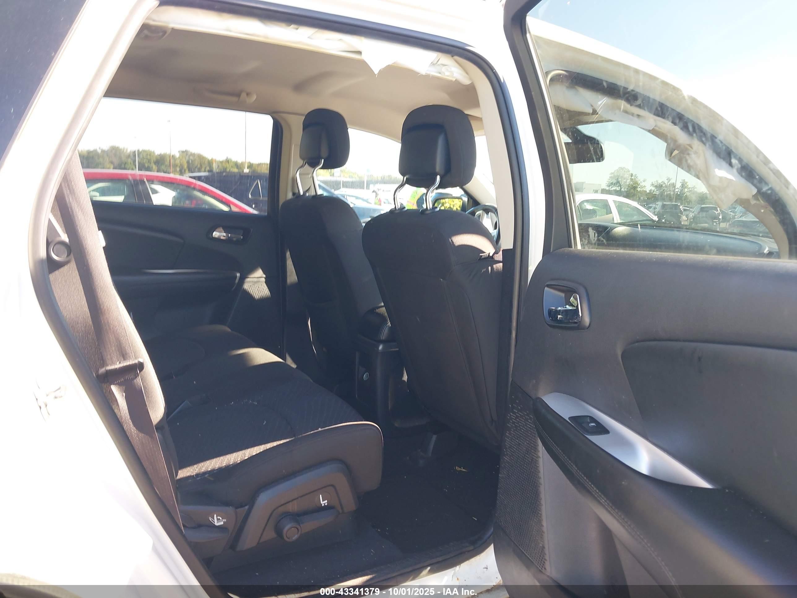 DODGE JOURNEY image 8