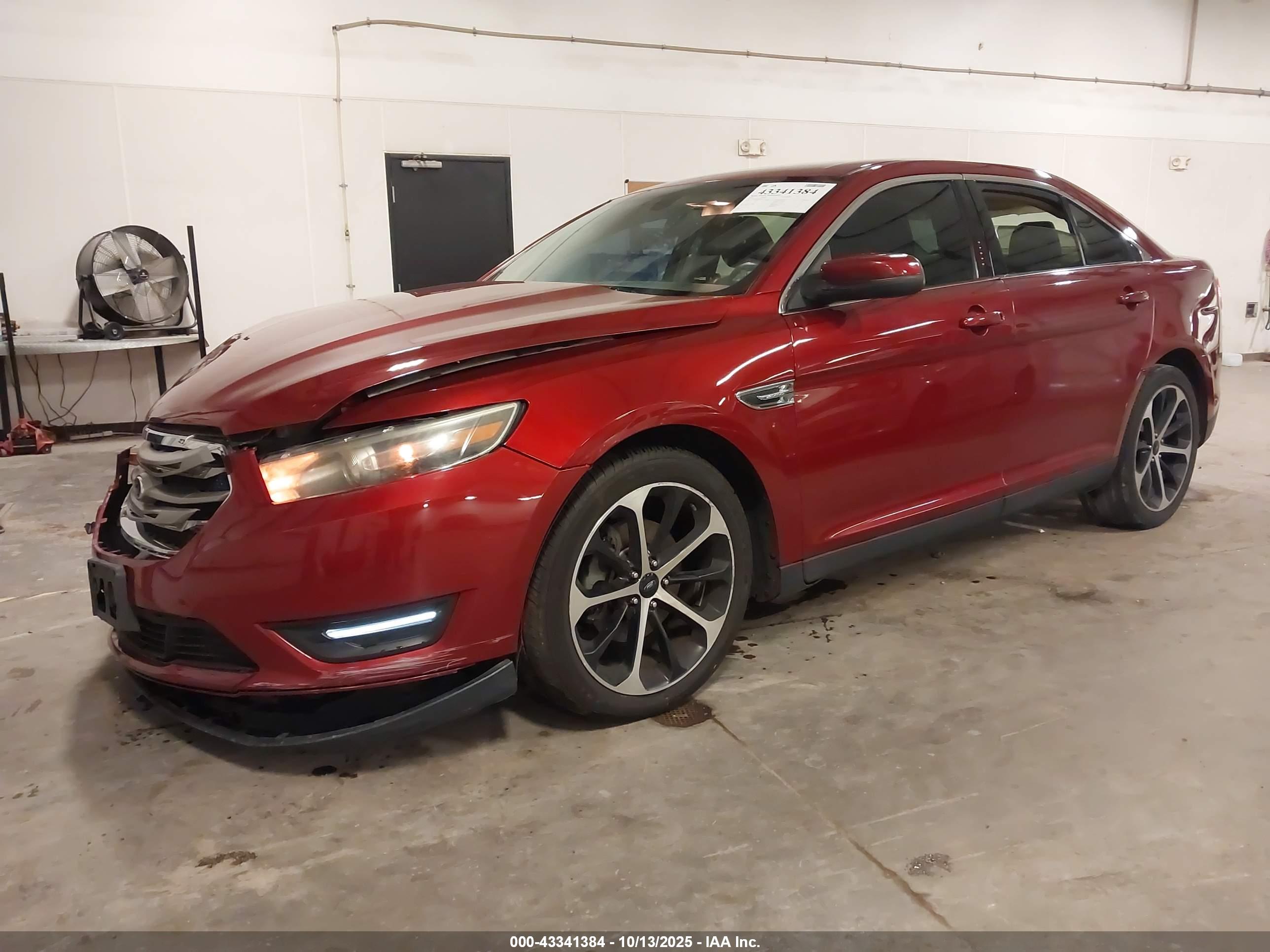 FORD TAURUS image 2