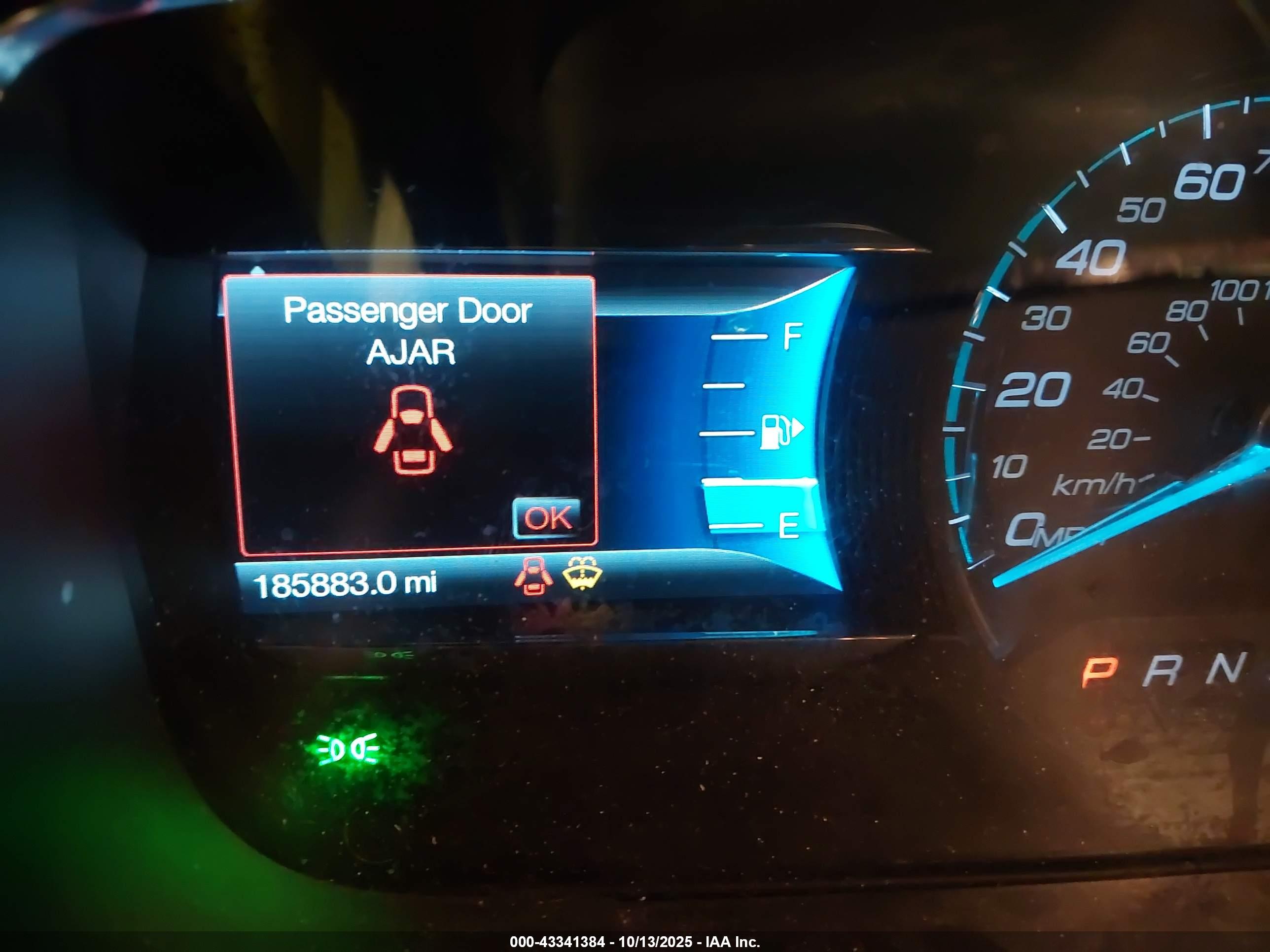 FORD TAURUS image 7
